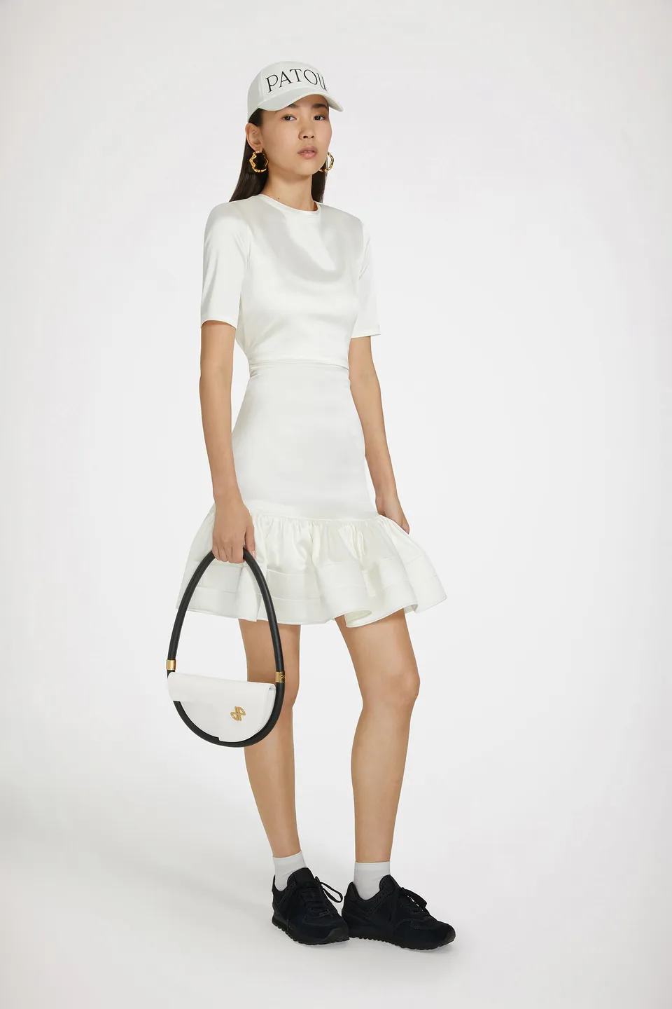 Patou DR139 robe mini satin blanc stretch moulante