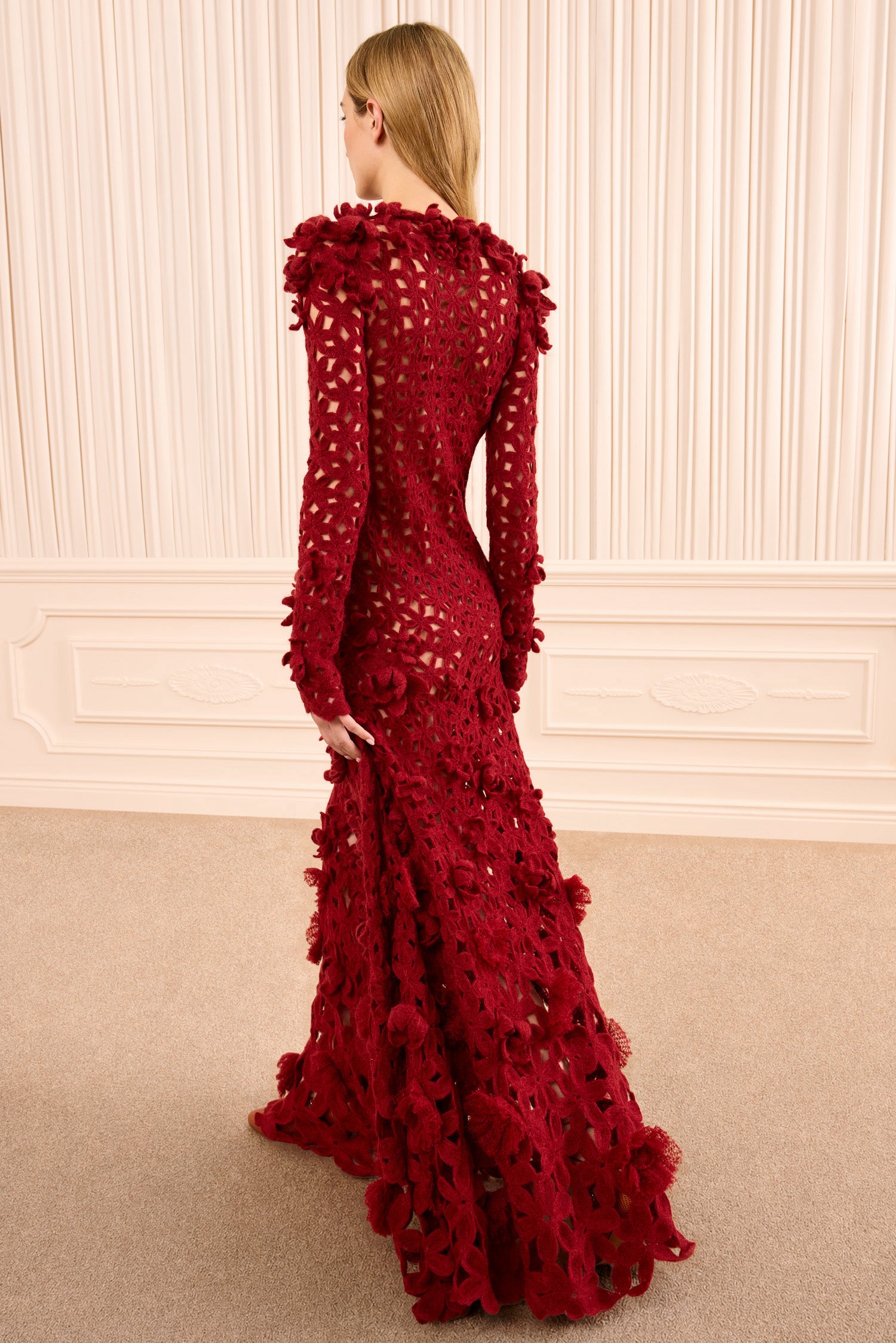 Ulla Johnson Astrid robe longue crochet mohair cerise