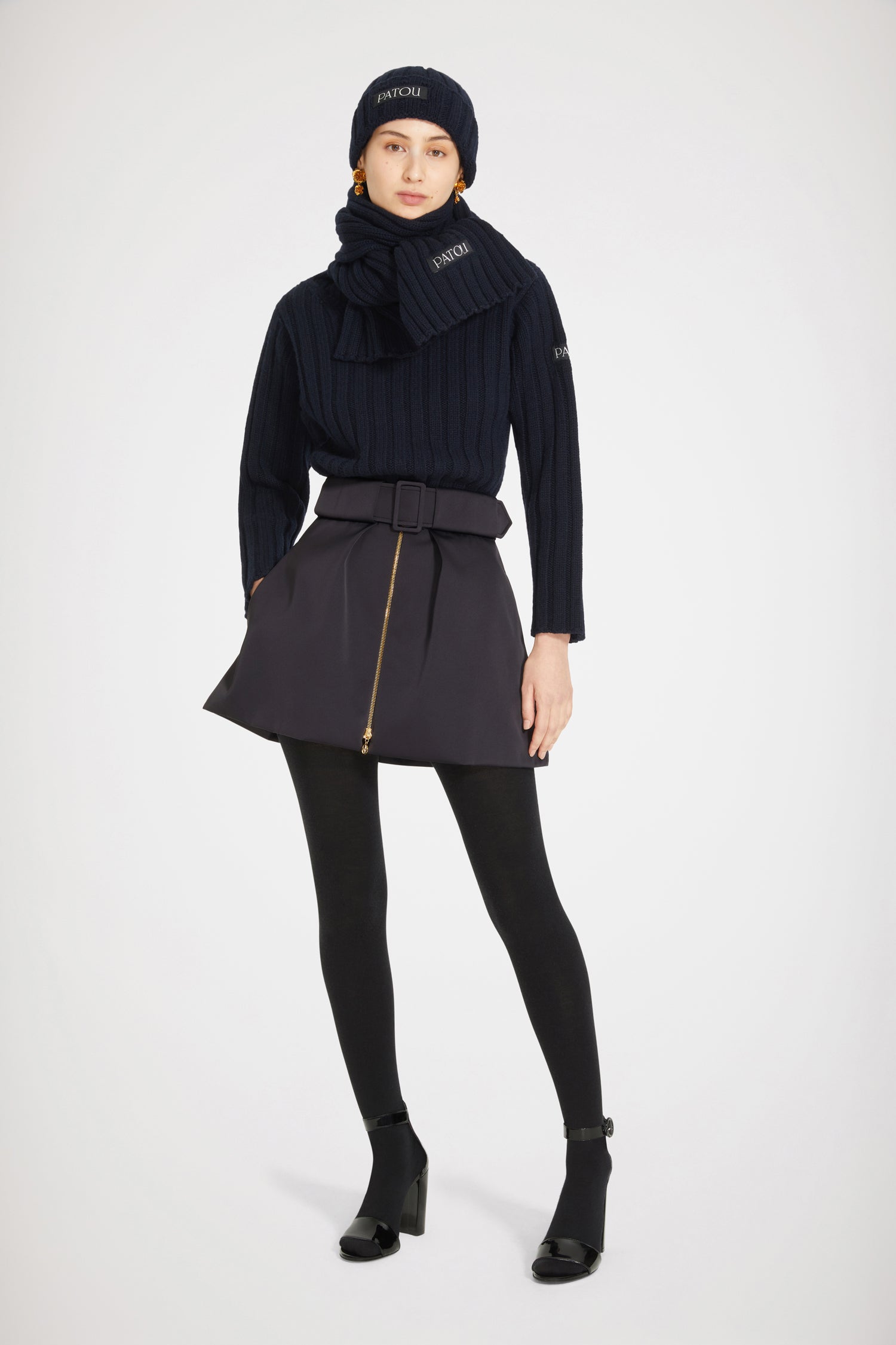 Patou Zip-up mini skirt jupe satin recyclé noire