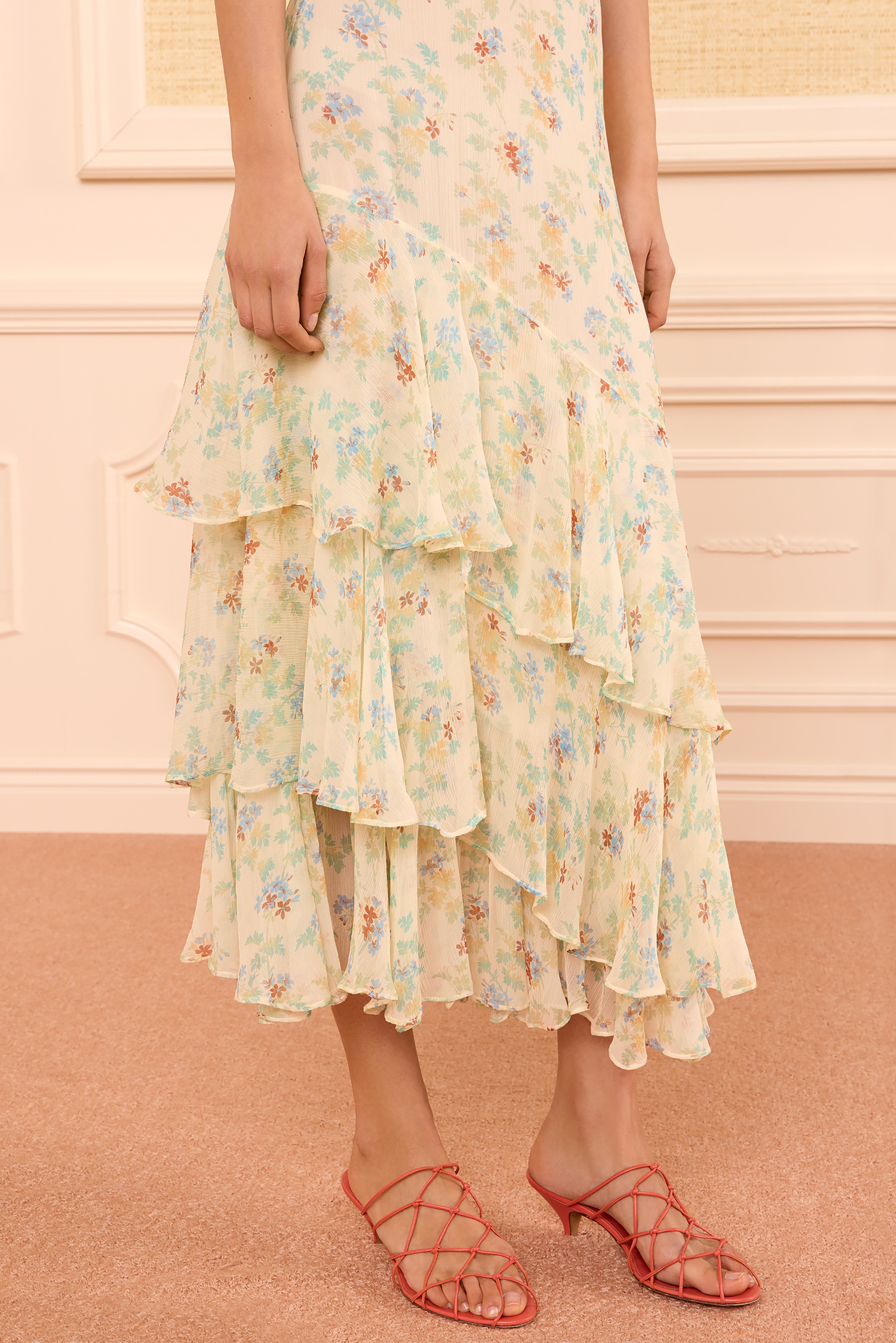 Ulla Johnson Meadow jupe midi Moon Petal soie fleurs