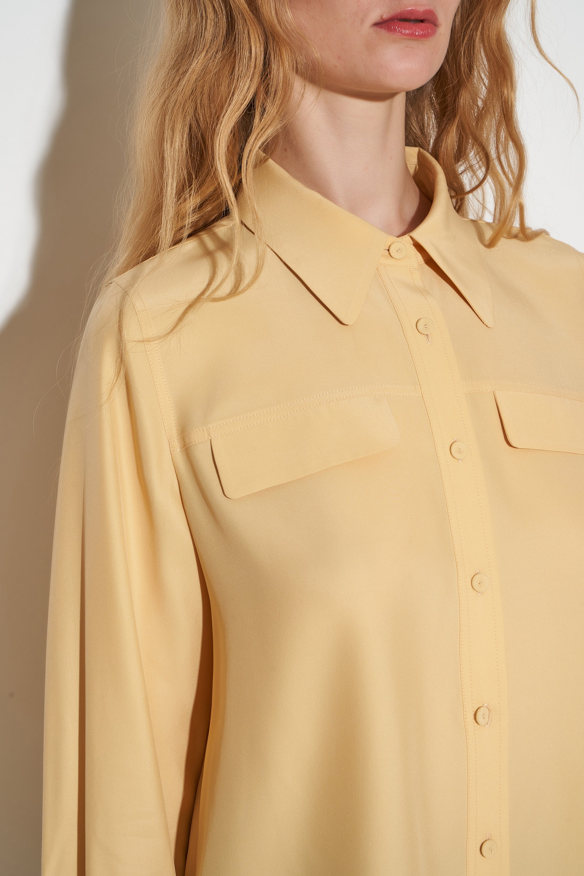 Paul & Joe Daniella chemisier soie jaune col chemise droit