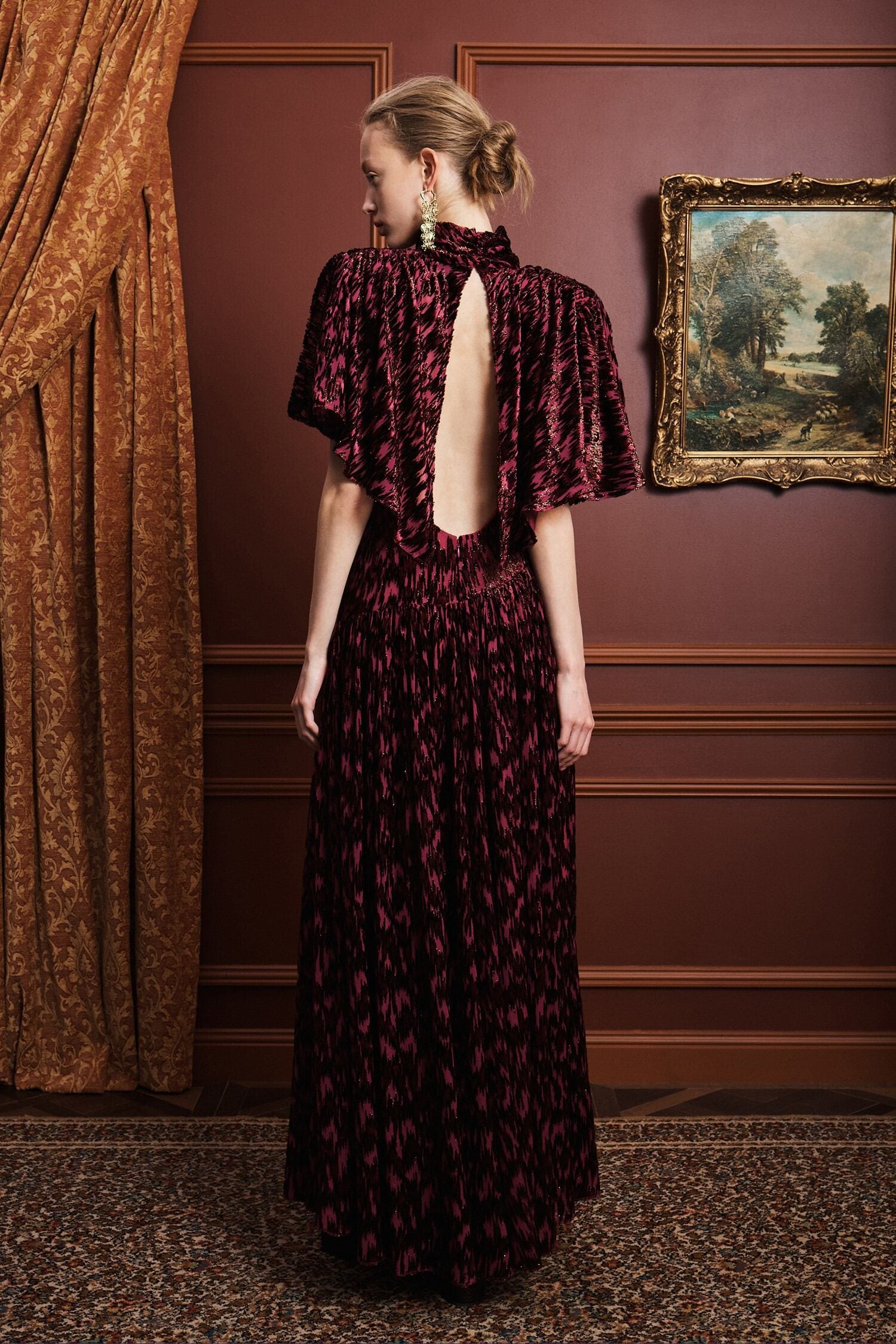 Alemaïs Jimi Gown robe longue velours métallique cape