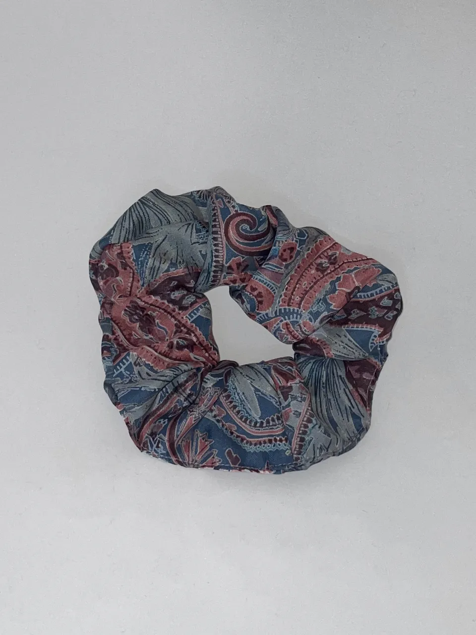 Anahide Saint André Camille chouchou twill de soie imprimé