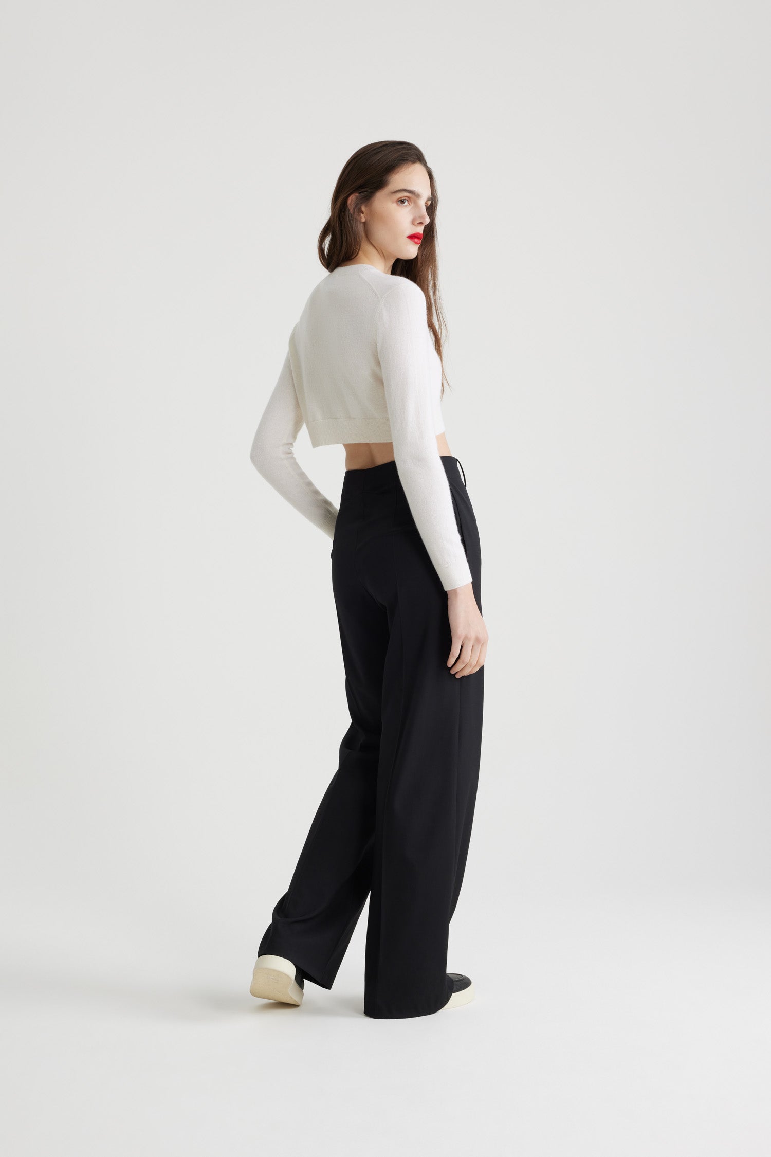 Patou KN220 pull cropped laine cachemire blanc
