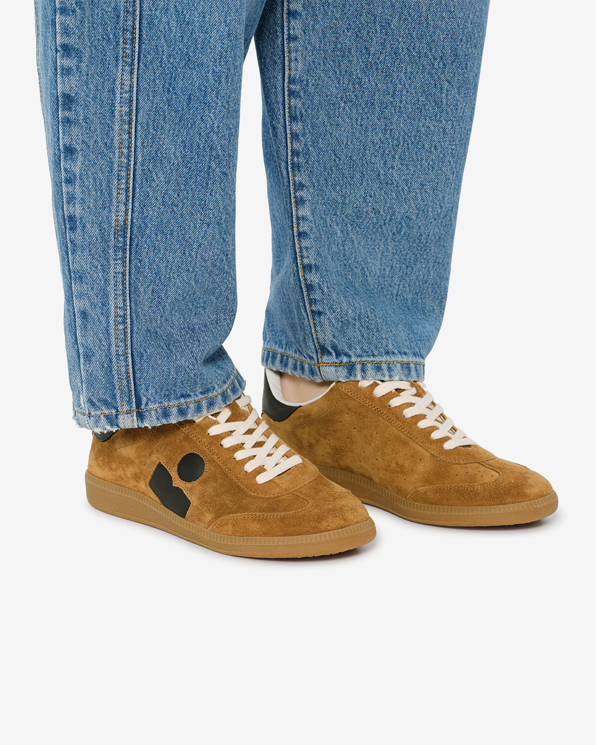 Isabel Marant Bryce baskets cognac-noir perforées cuir