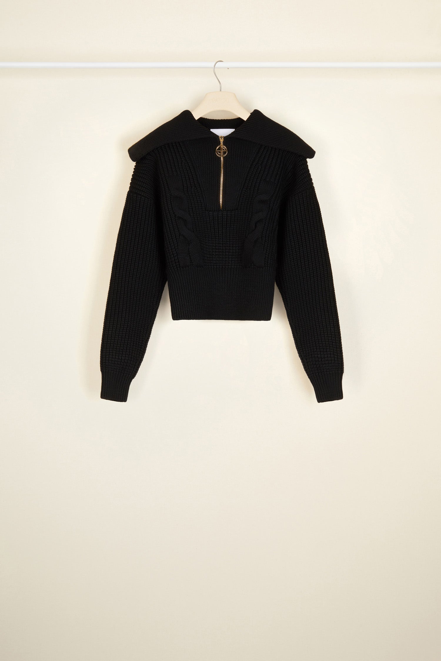 Patou KN039 pull laine noir col marin zippé court