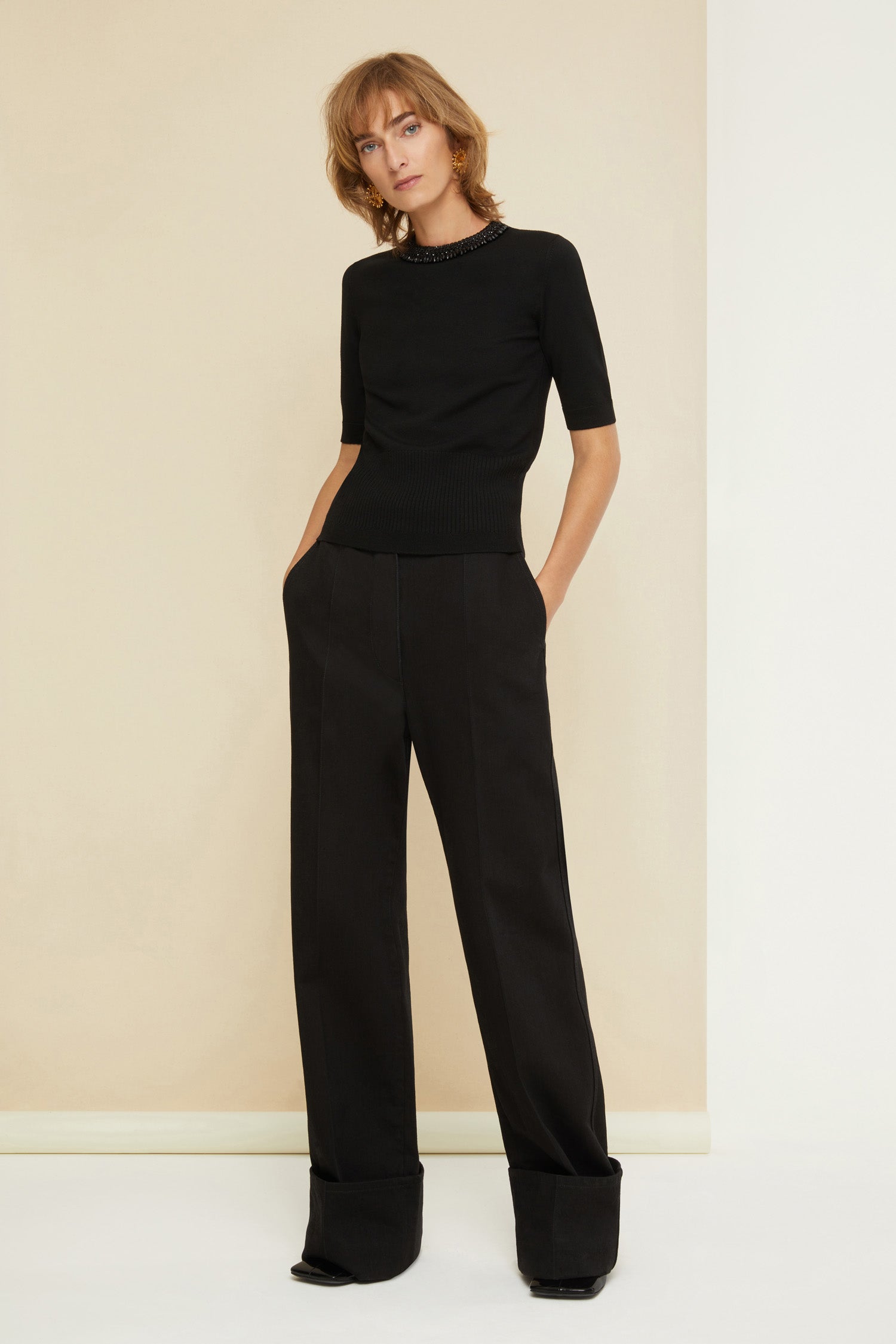Patou TR013 jean large noir denim bio à revers