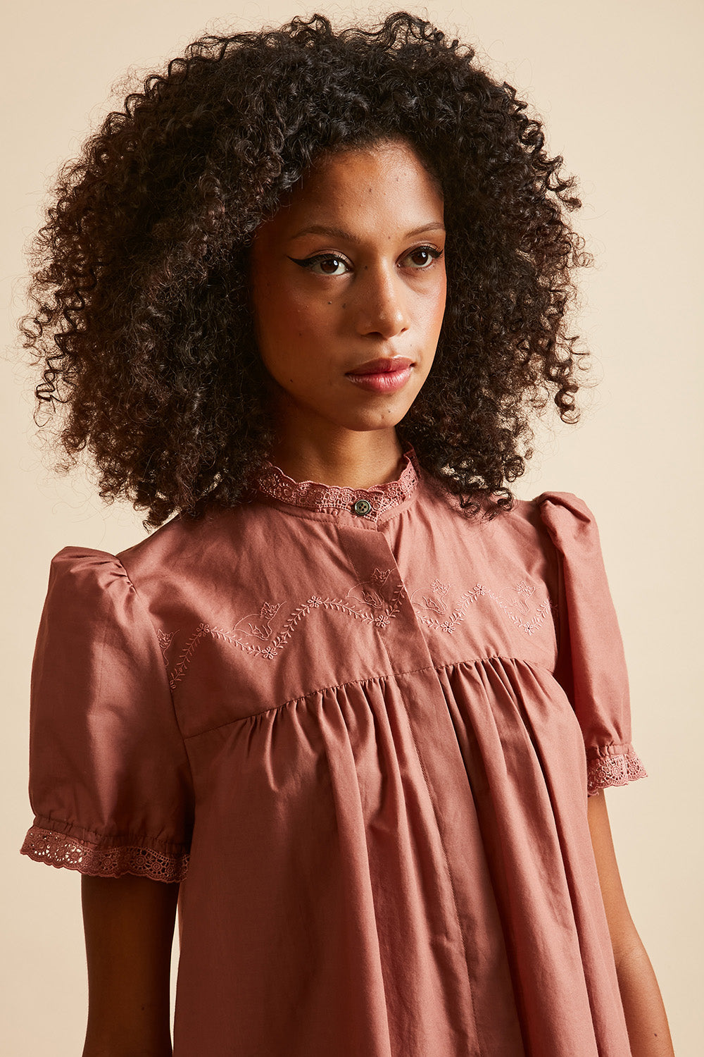 Paul & Joe Candy blouse voile coton brodée manches courtes
