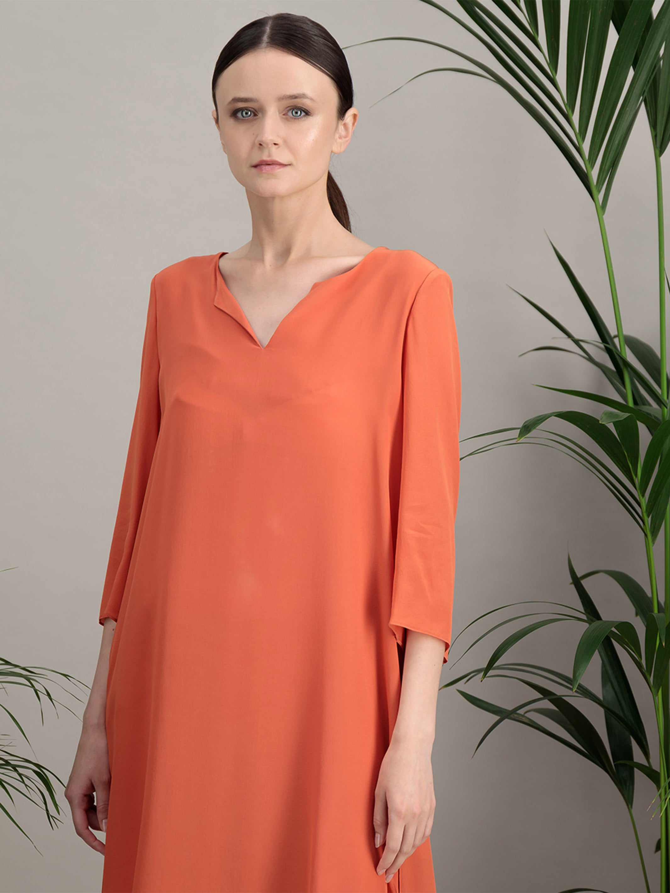 Anahide Saint André Kurta robe soie blanc sable longue