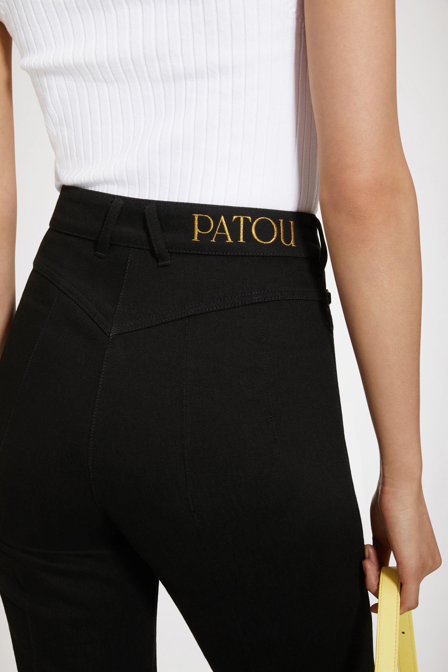 Patou Denim P23TR0300081999B pantalon flare noir coton bio