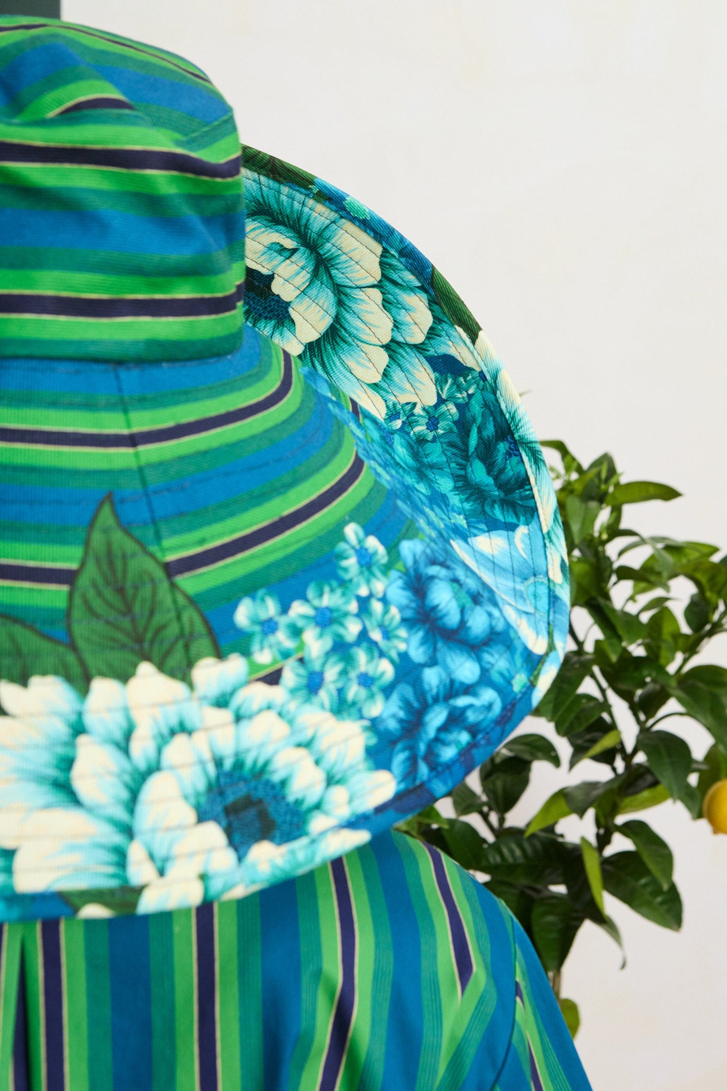 Alemäis Margo chapeau soleil lin bord large imprimé