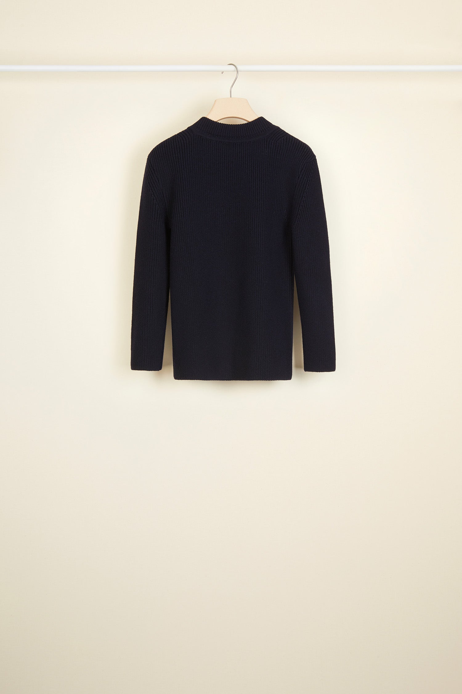 Patou KN004 pull laine mérinos bleu Navy broches
