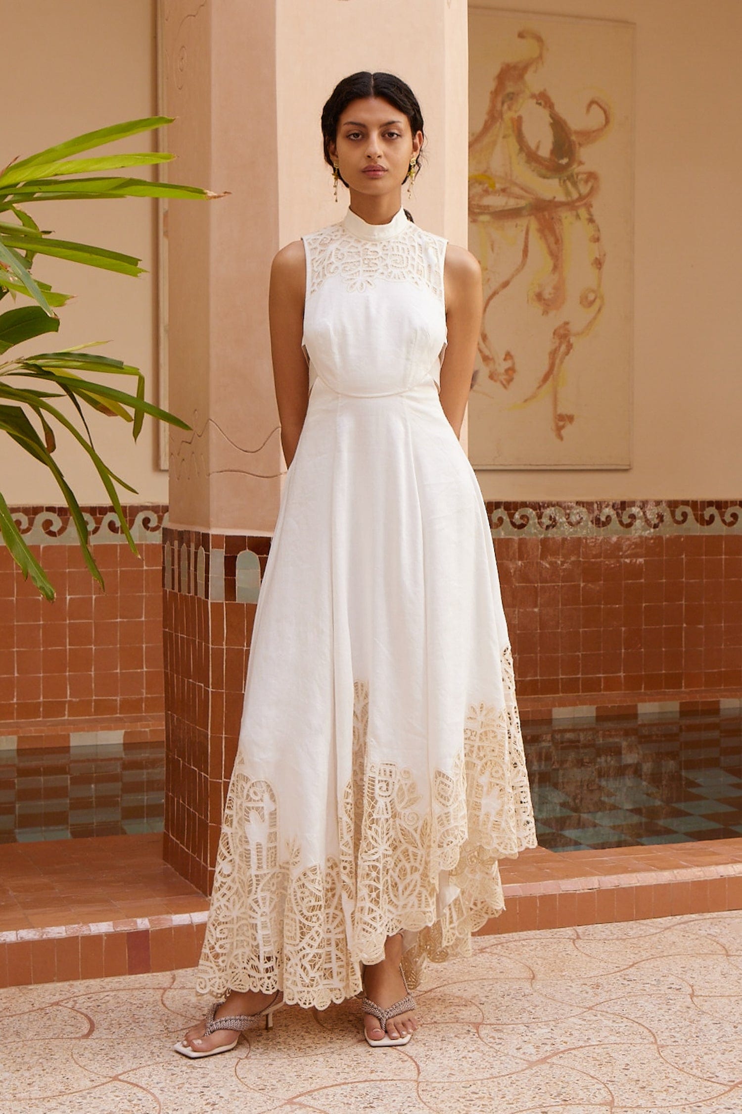 Alemaïs Rosemary robe longue brodée lin dos nu