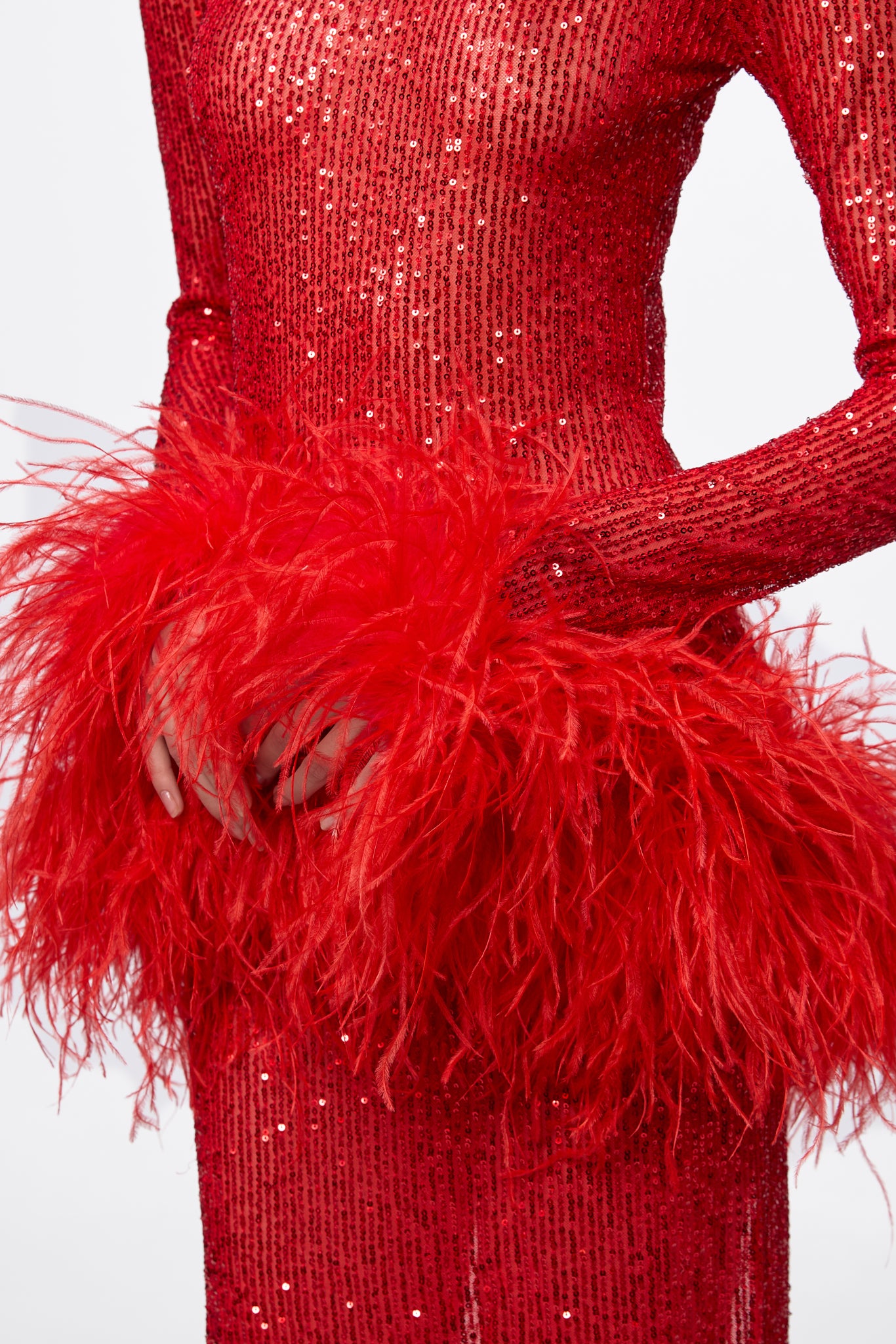 ATU Body Couture High Neck Sequin robe plumes rouge taille S