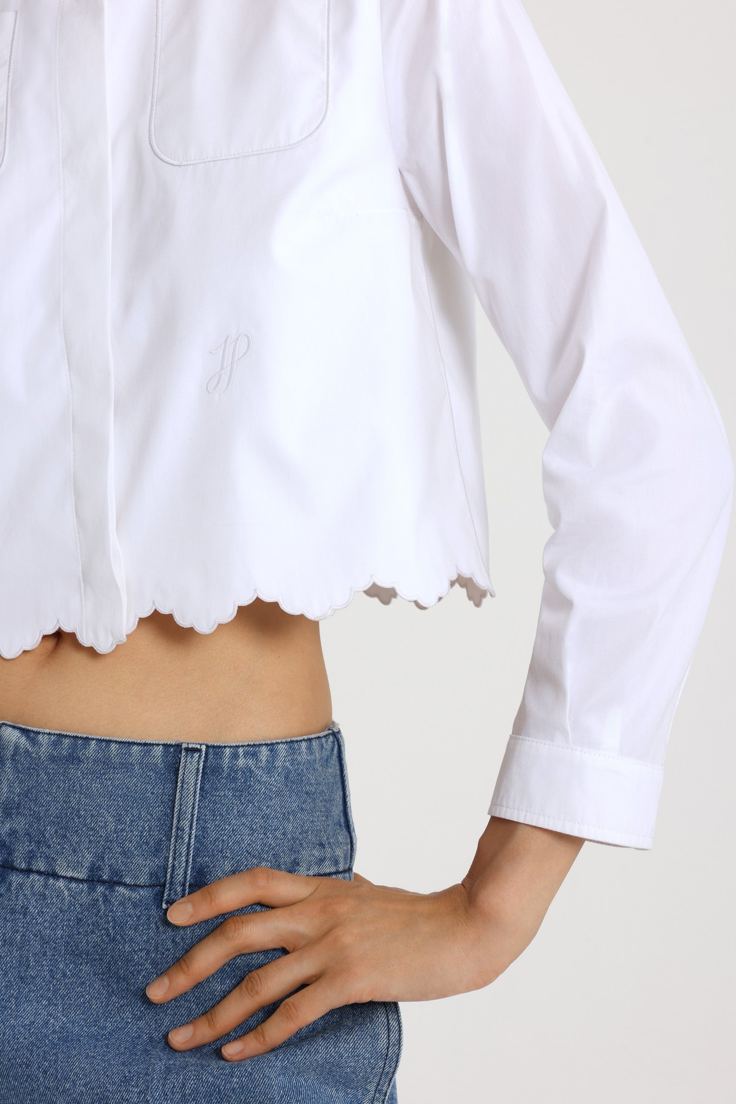 Patou BL038 chemise popeline coton blanc crop festonnée
