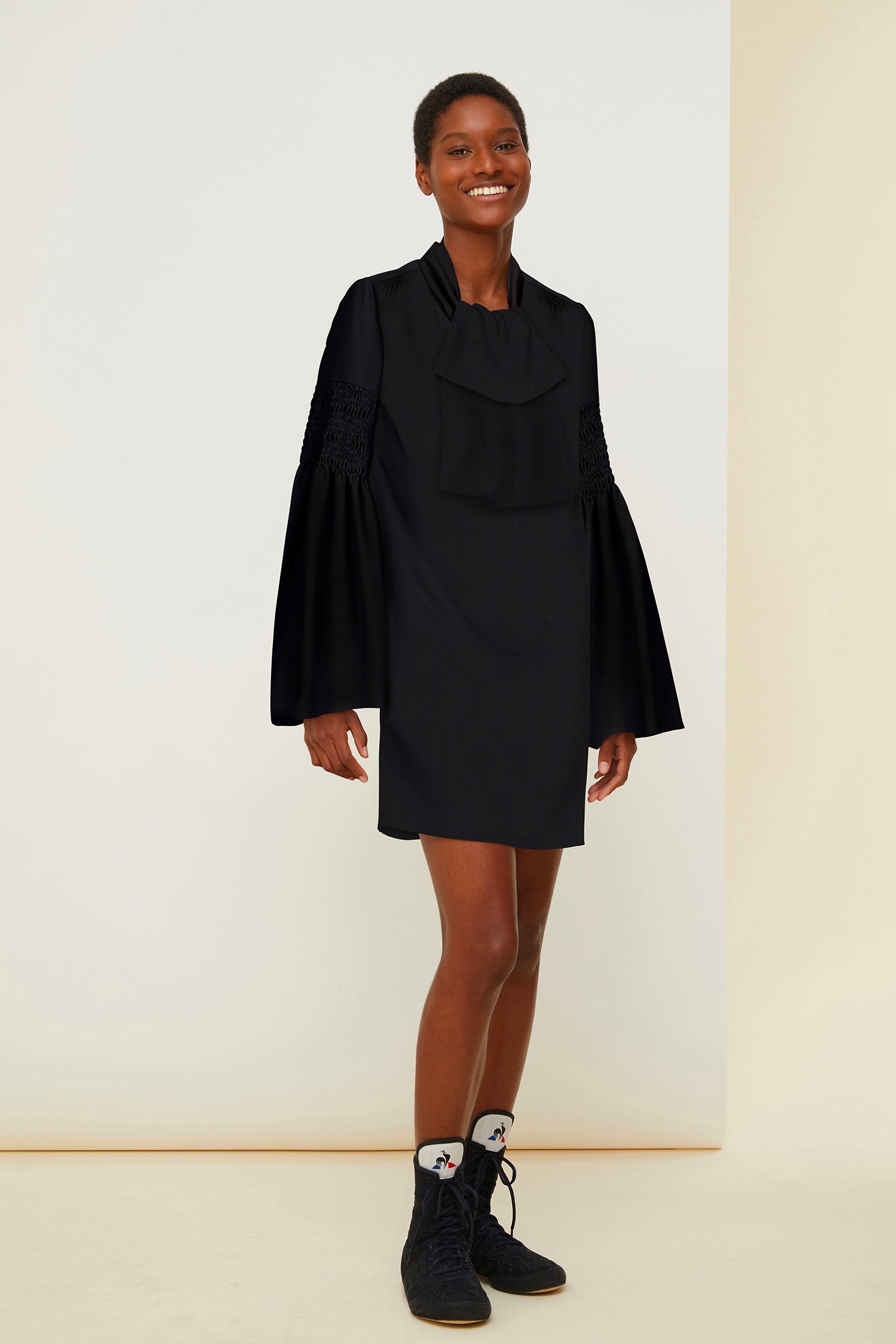 Patou Pussy-bow H20DR011 mini robe noire cady