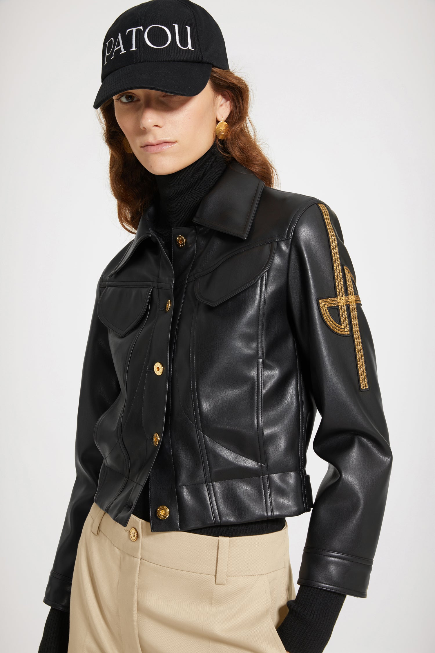 Patou veste faux cuir brodée logo noire 34-44