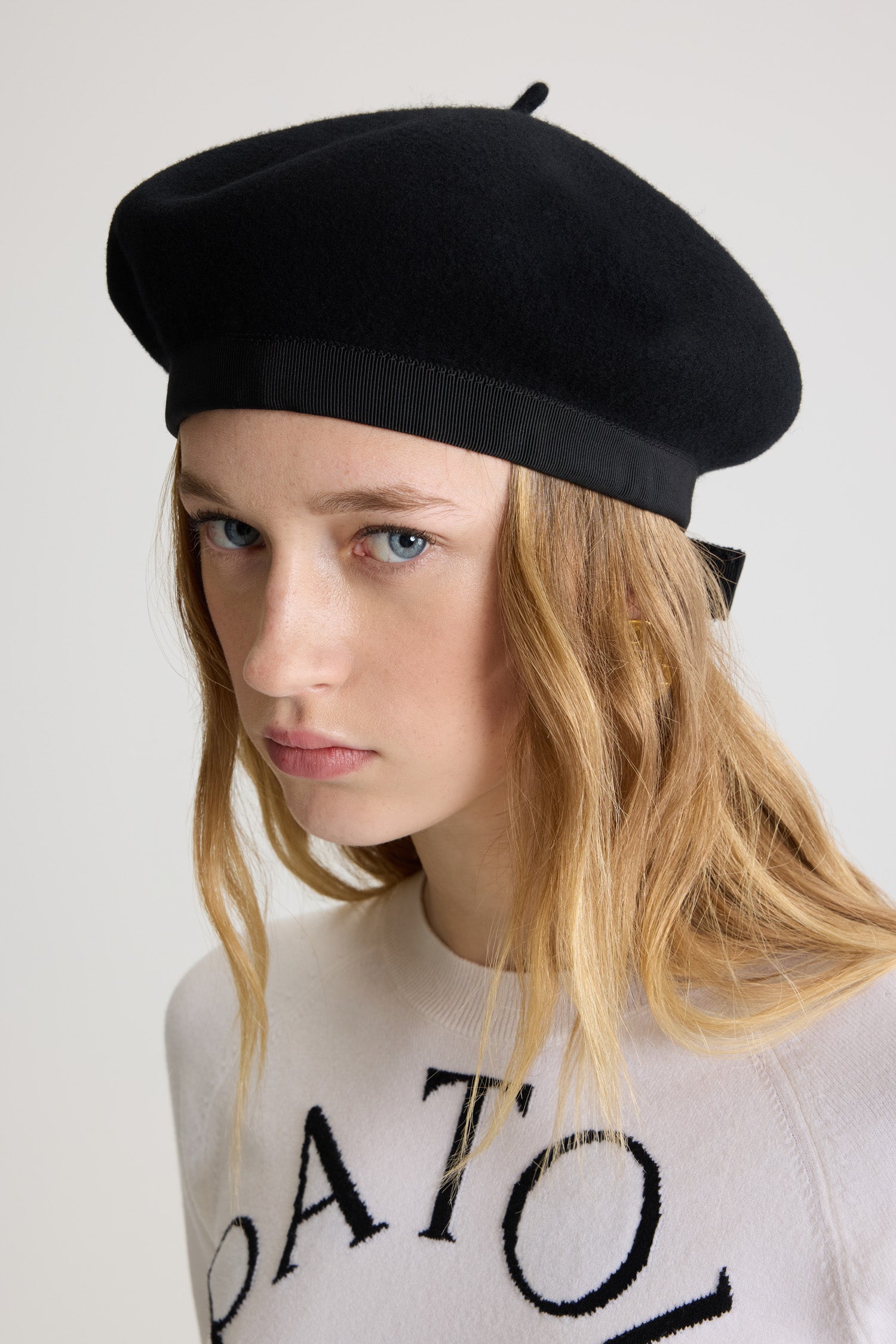 Patou H25AC1120235999B béret feutre laine Black nœud