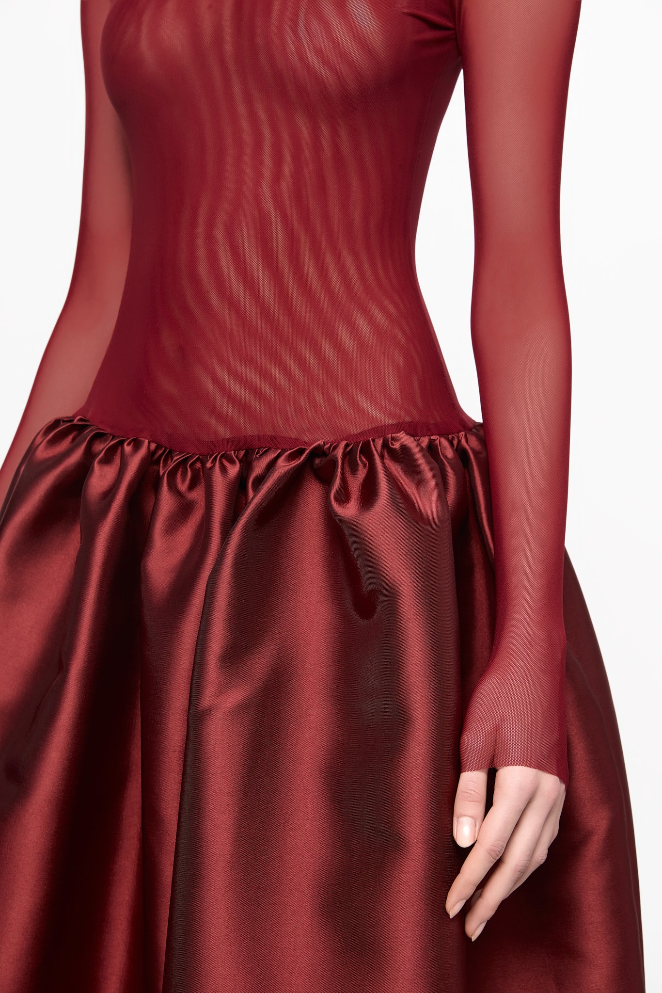 ATU Body Couture Long and formal Wine high neck tulle midi robe bordeaux S