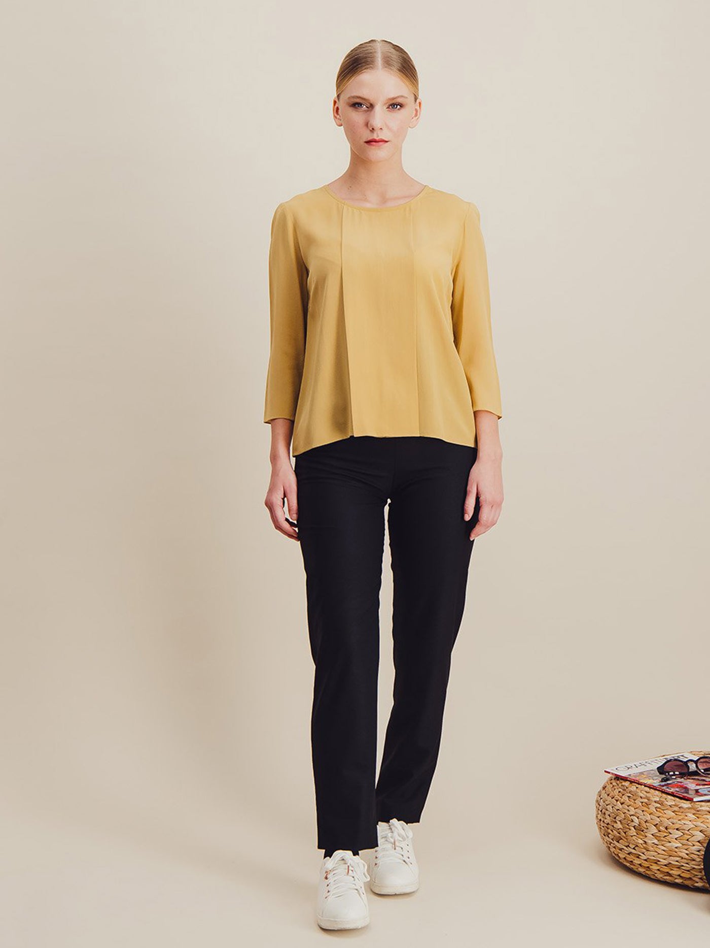 Anahide Saint André Kondo chemise soie jaune moutarde