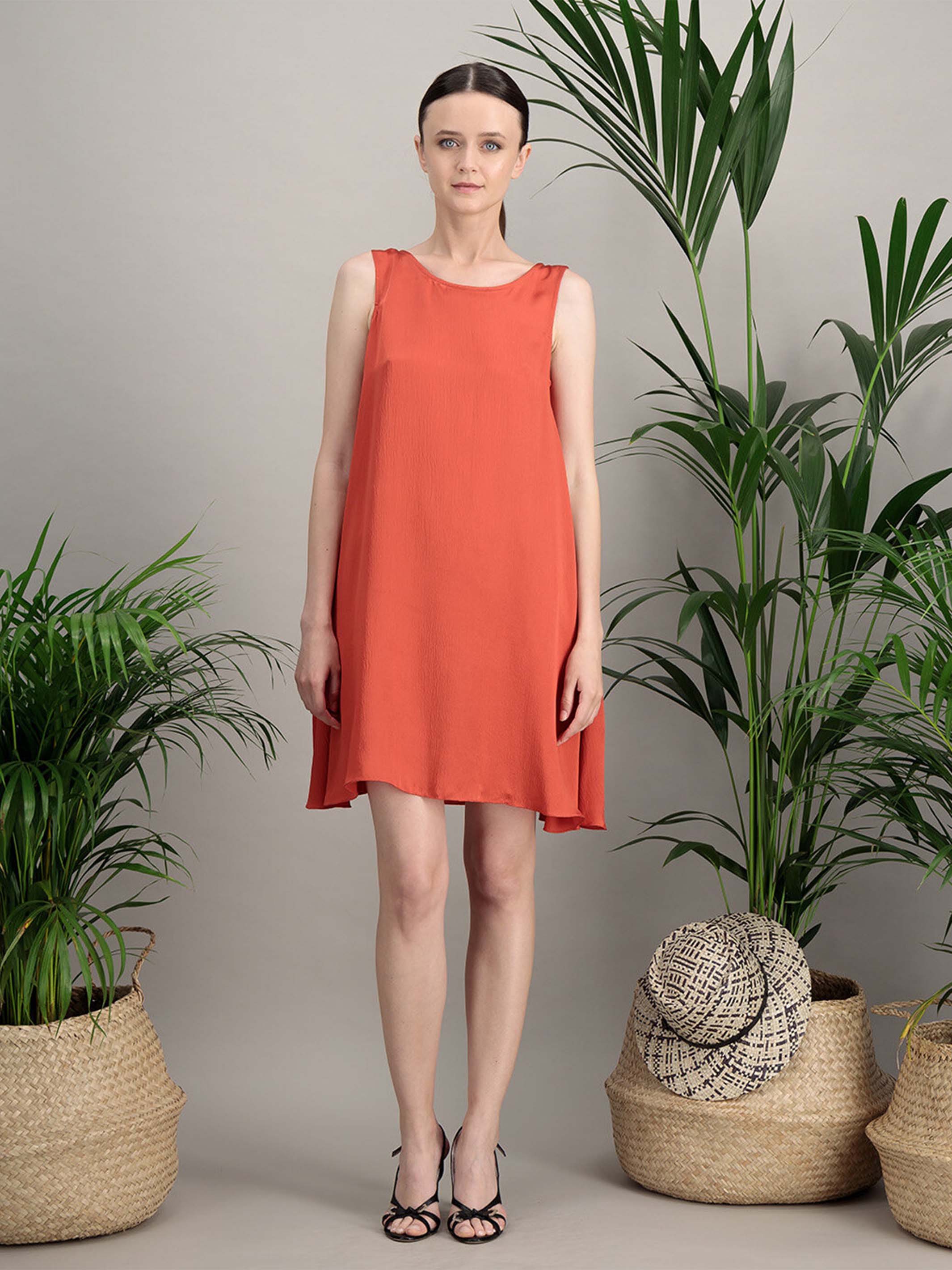 Anahide Saint André Miscelia robe soie évasée corail