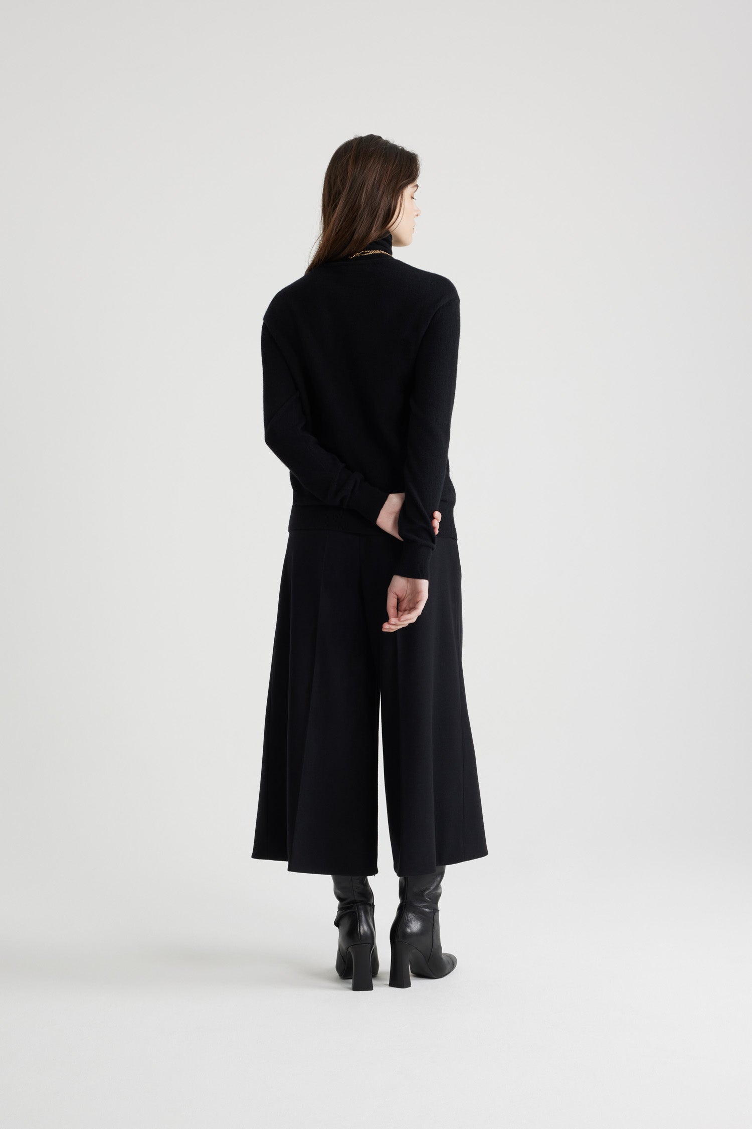 Patou H24KN1838041999B pull noir laine cachemire