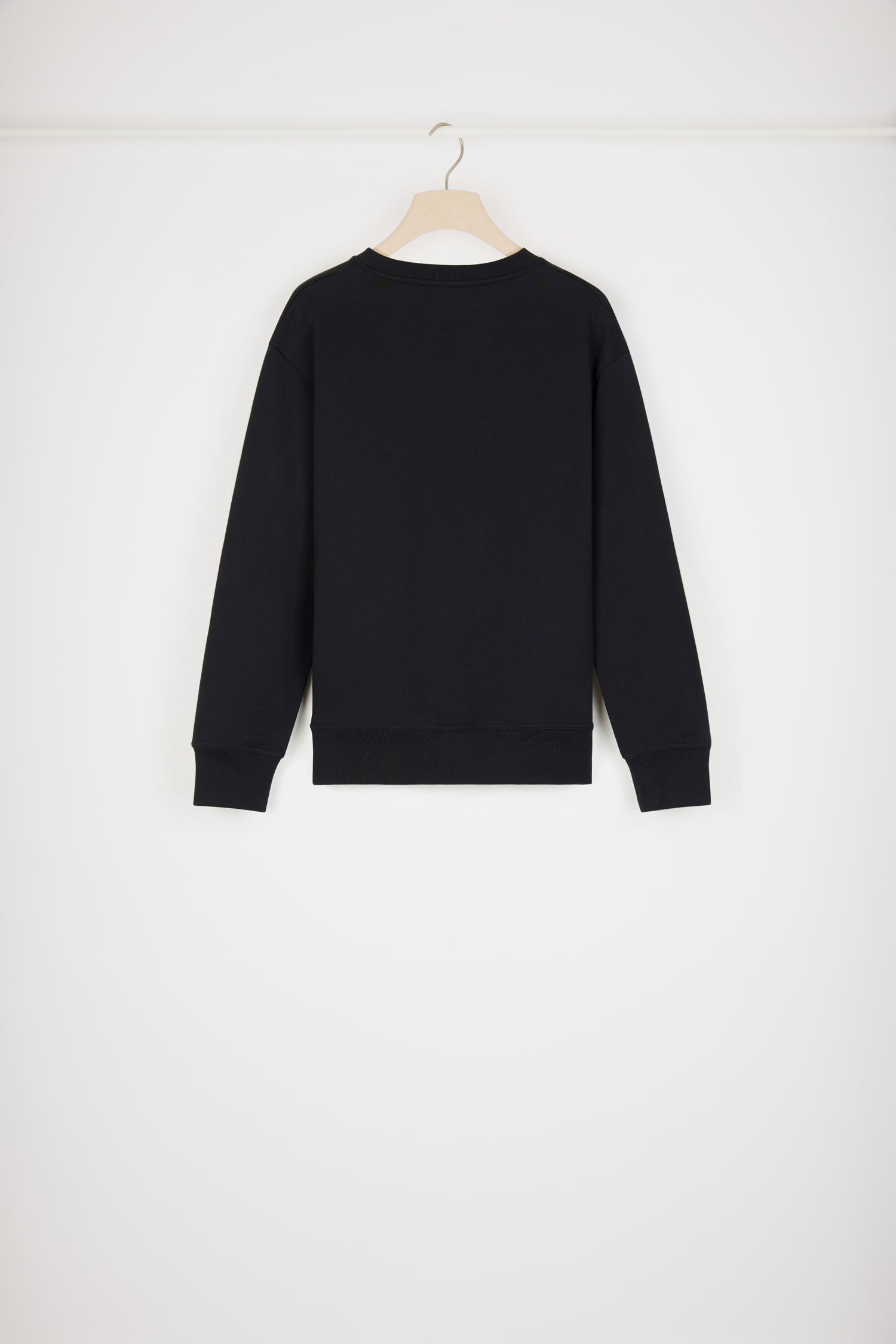 Patou P23JE070 sweat coton bio noir médaillon