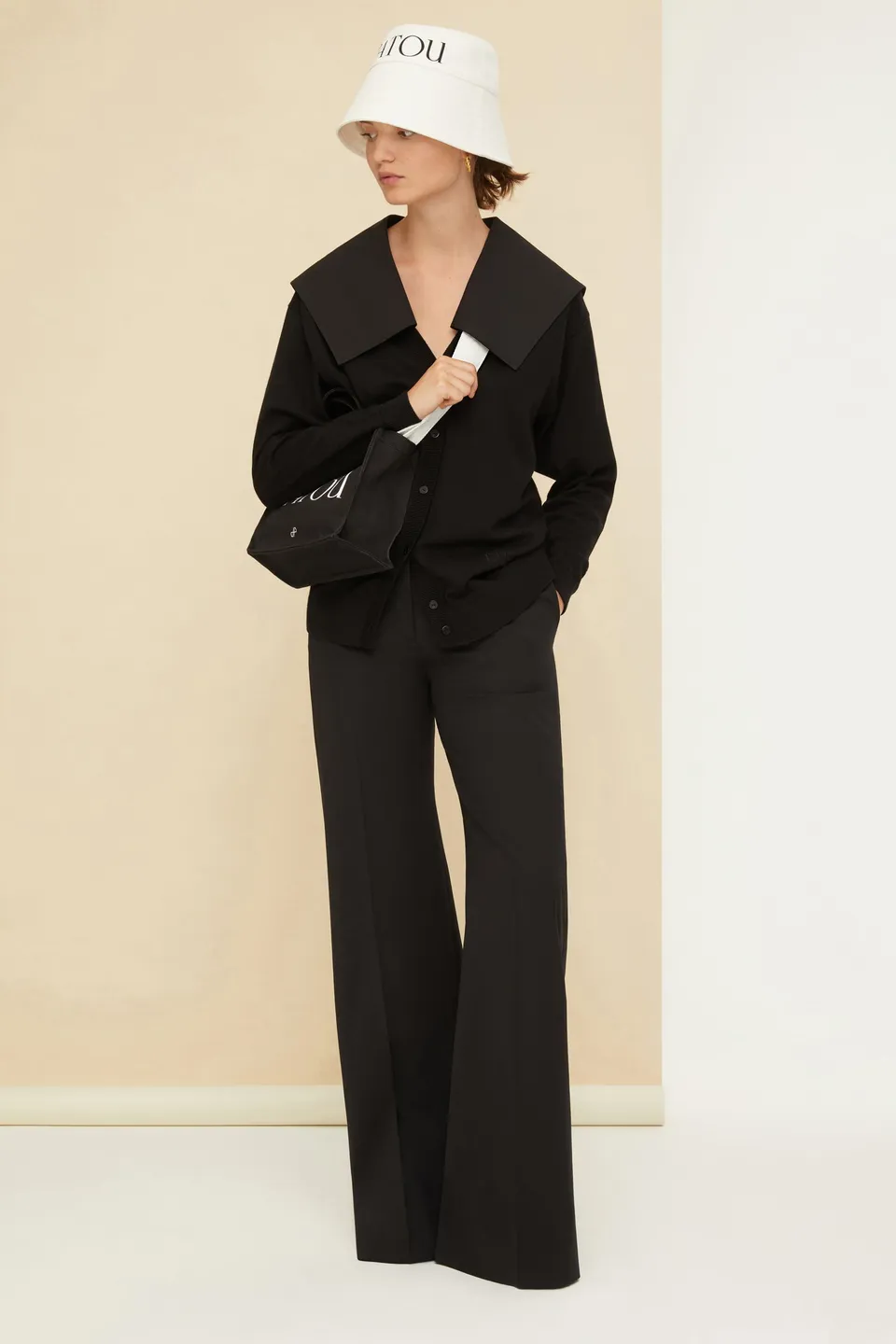 Patou Knitwear P22KN0718047999B cardigan noir laine recyclée
