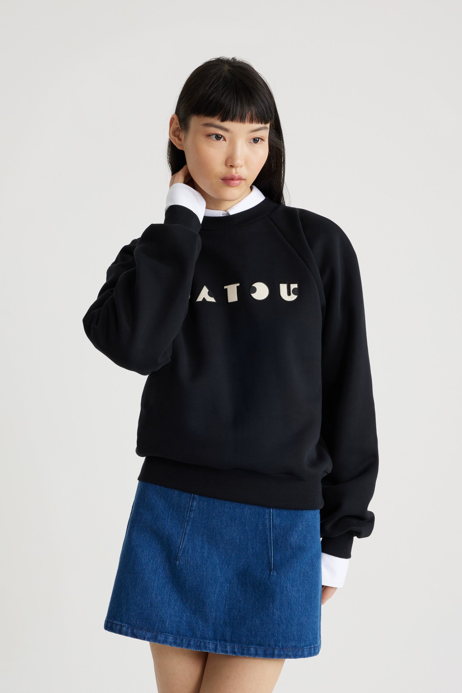 Patou JE129 sweat noir coton bio broderie Art Déco