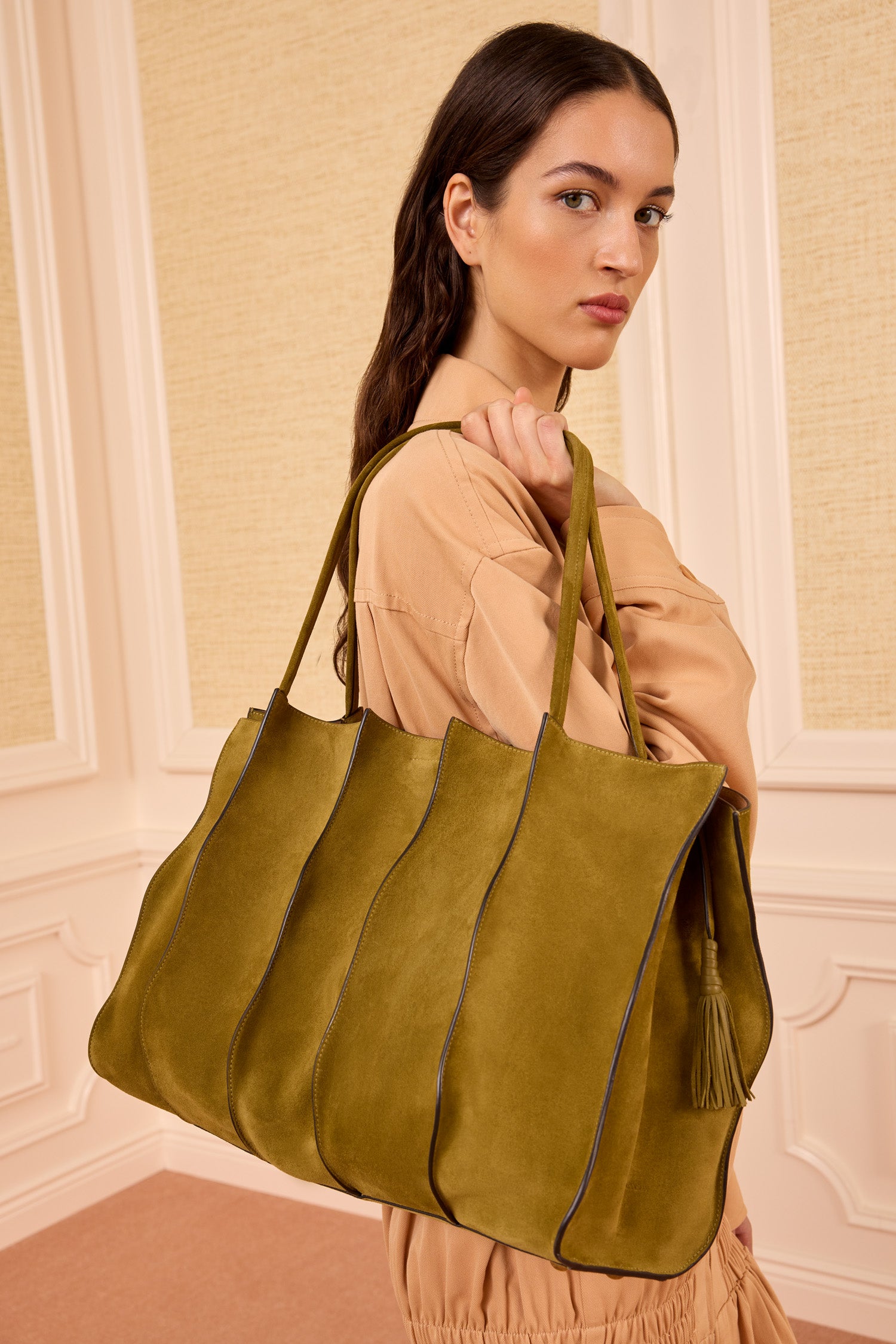 Ulla Johnson Adria Grand Tote Olive Suède Bandoulière