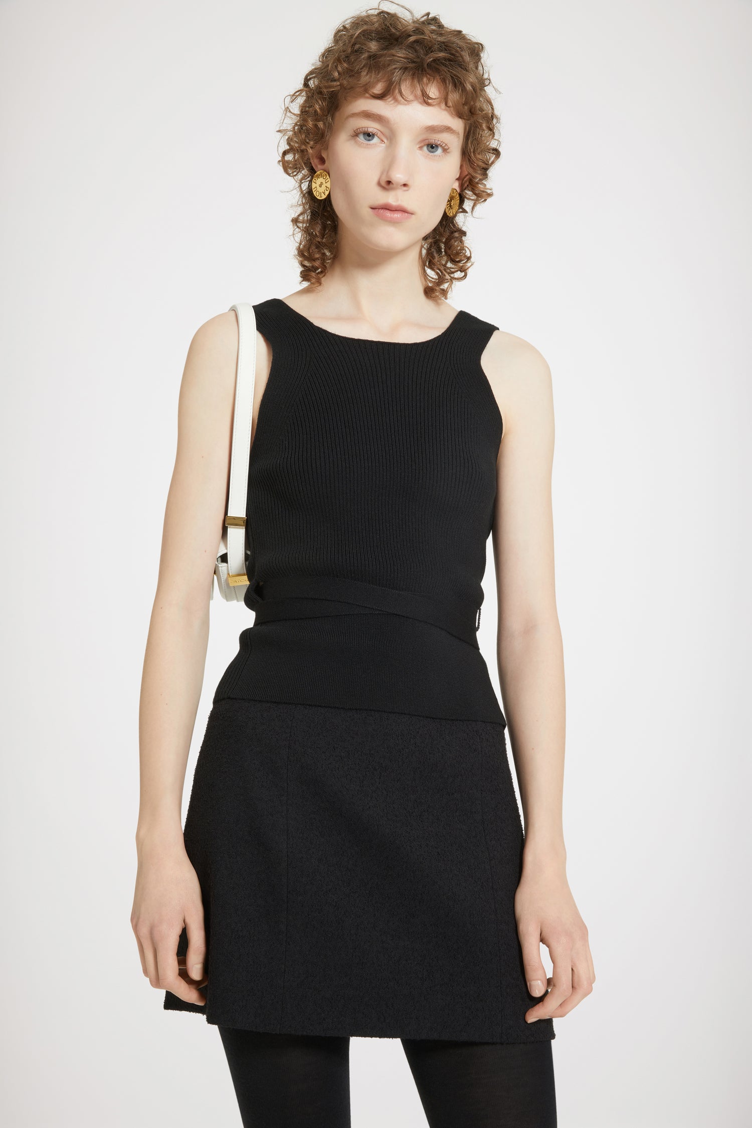 Patou KN153 top maille dos croisé laine noir