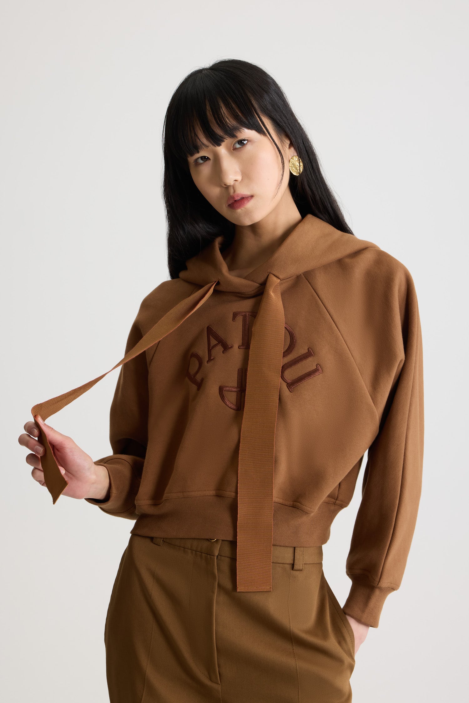 Patou JE192 sweat à capuche coton bio Mahogany marron