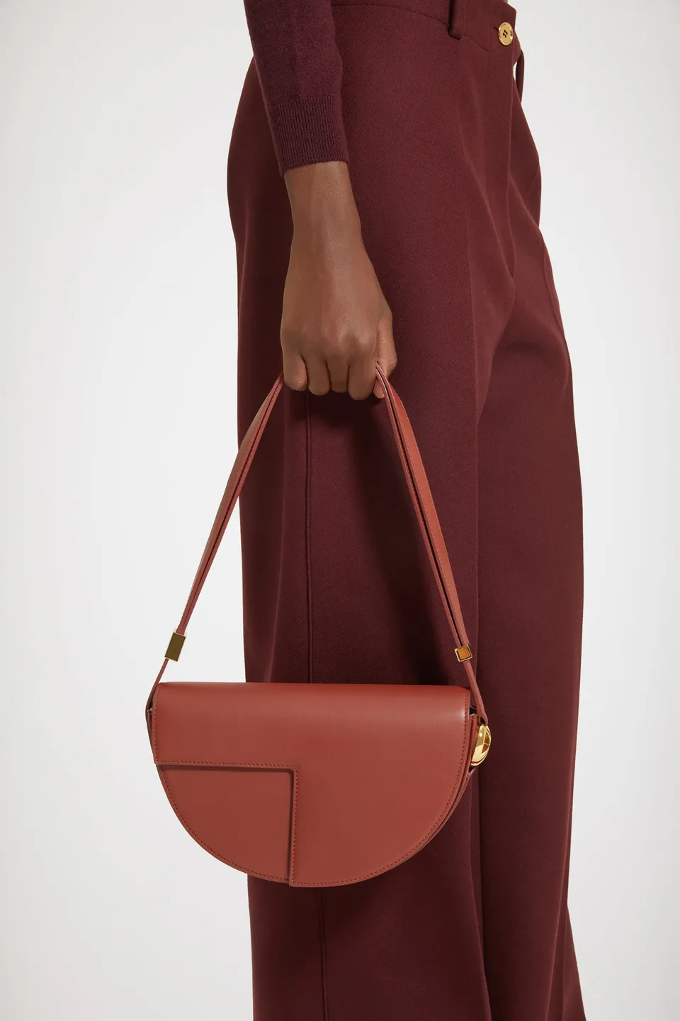 Patou Le Patou sac cuir marron Maya Mountain 25 cm