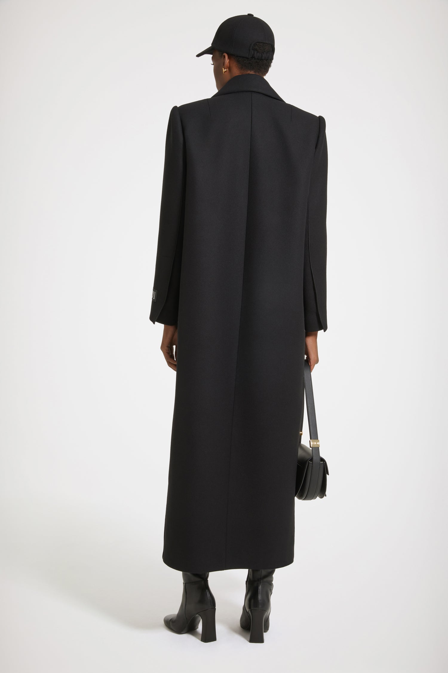 Patou Coats CO017 manteau long noir laine