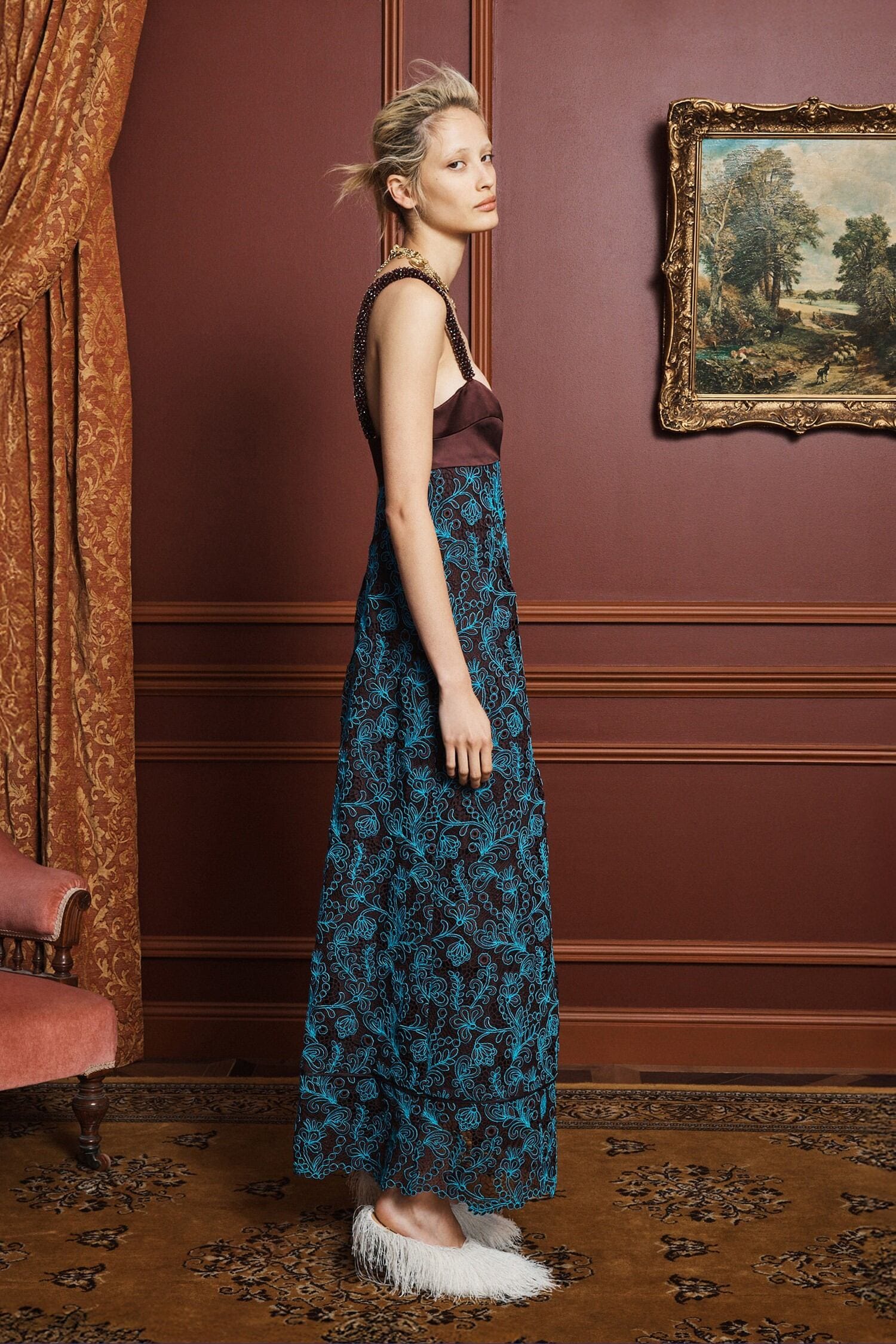 Alemäis Francine robe midi dentelle col cœur