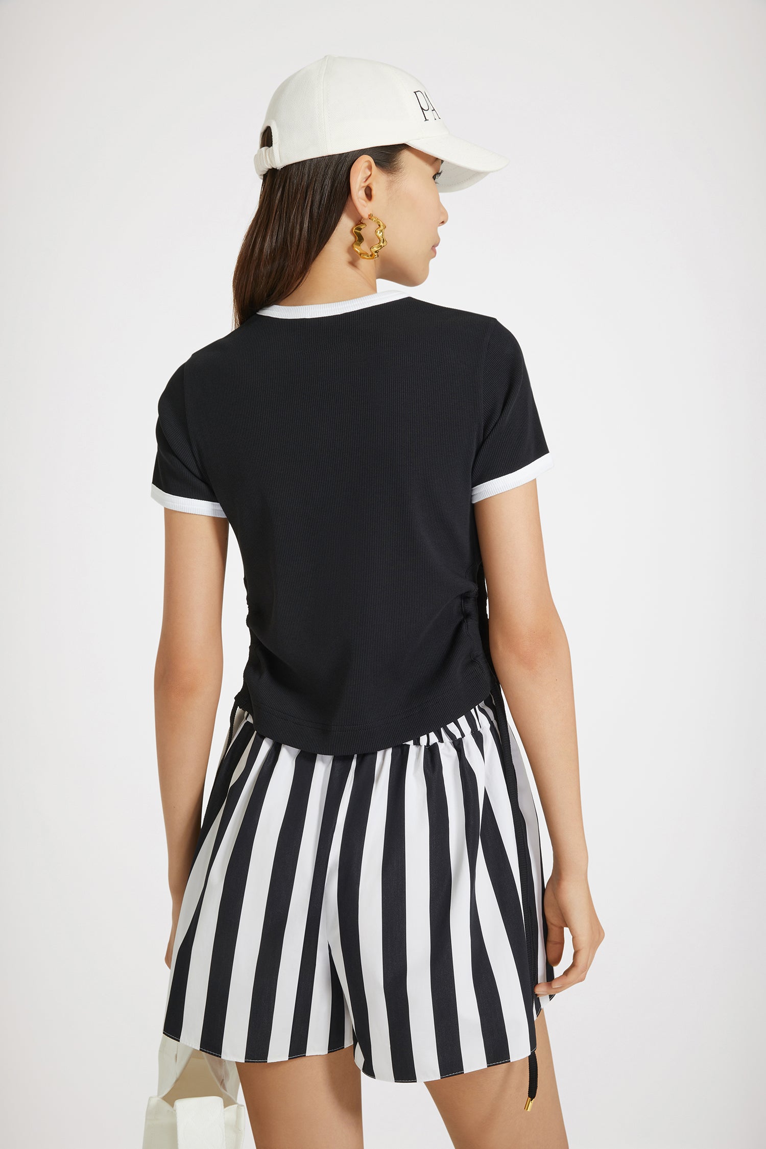 Patou P24JE1059978999B t-shirt noir coton bio découpé