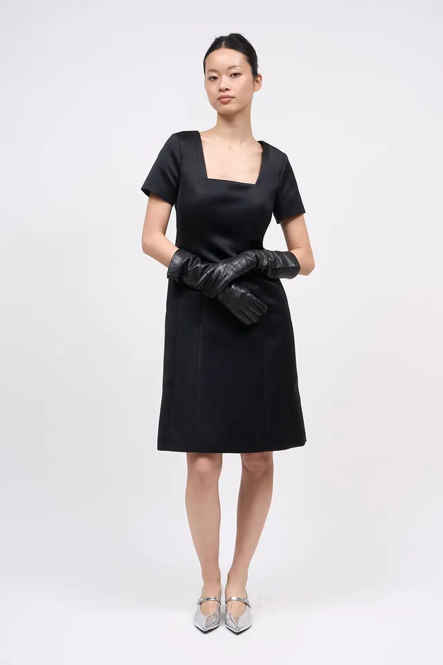 PAUL & JOE VENUS Robe satin duchesse noire doublée poches