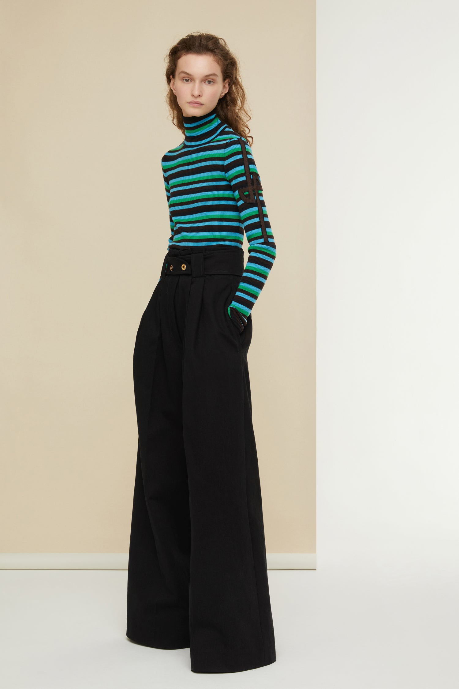 Patou Knitwear KN0568040701G pull vert rayé col montant