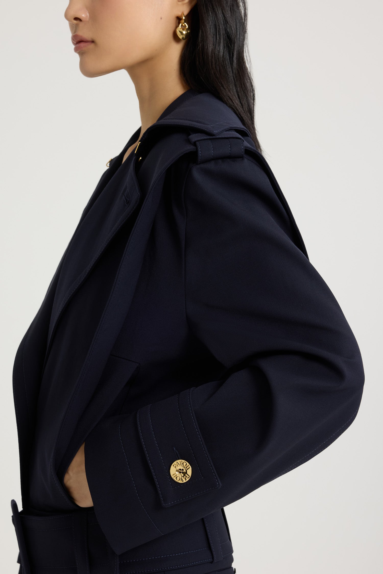Patou OU033 veste ceinturée laine technique Navy Black