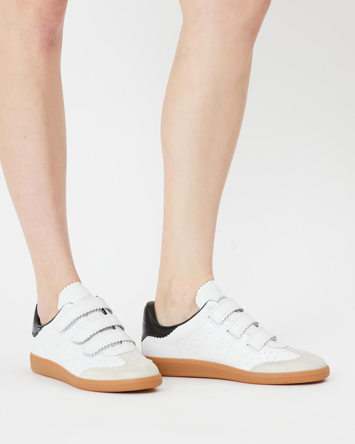 Isabel Marant Beth baskets cuir blanc scratch