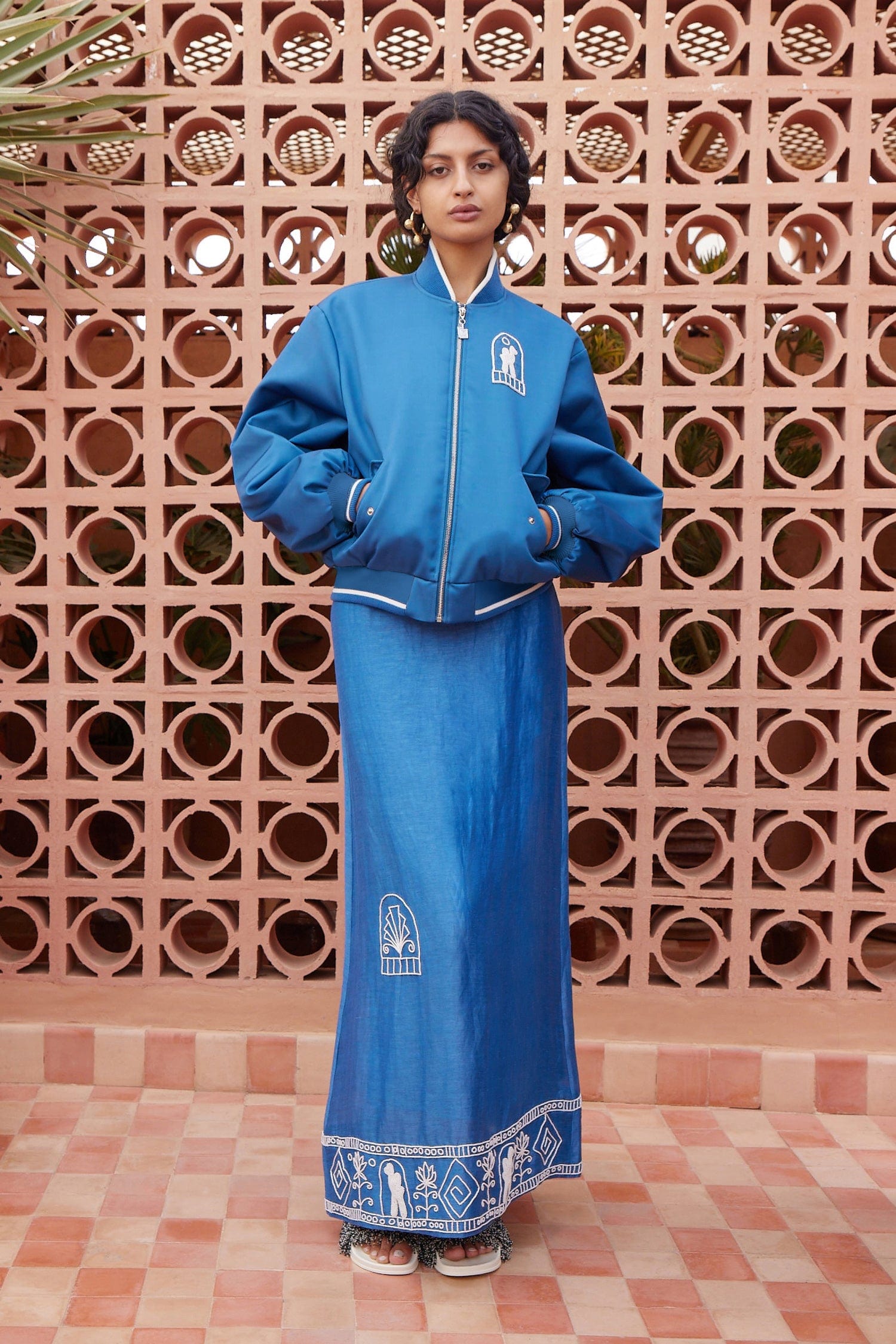 Alemäis Yasmeen Embellished bomber matelassé perlé