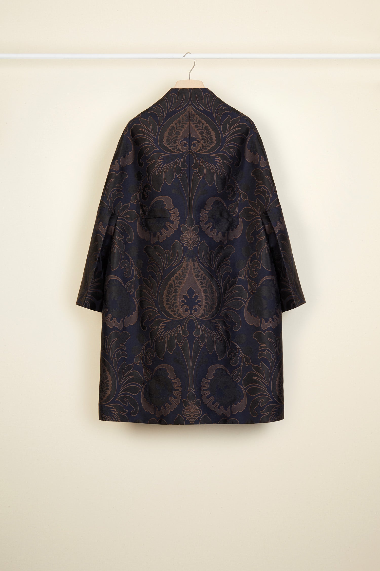 Patou H20CO00300075006 manteau brocart soie floral marine