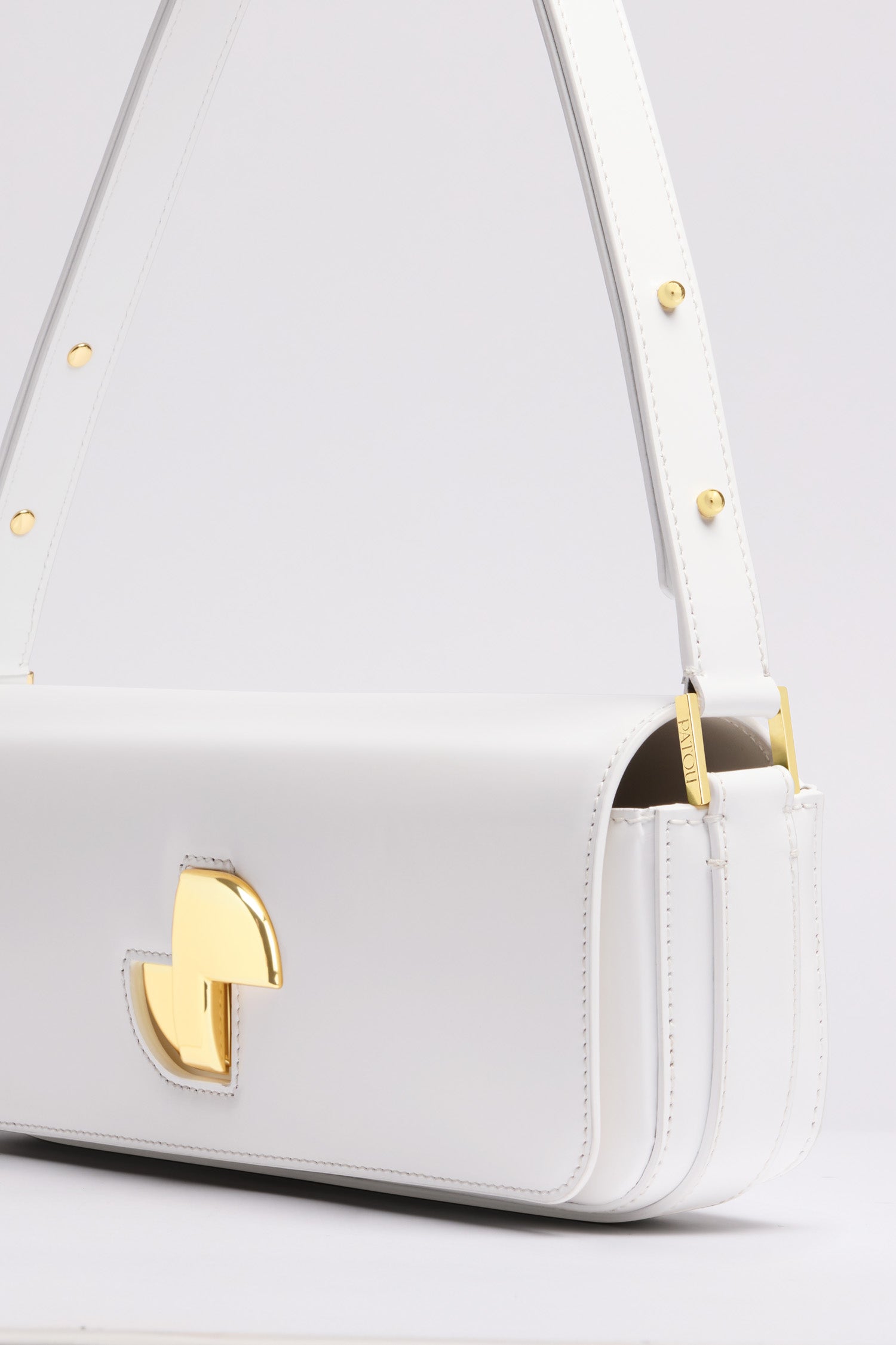Patou BA020 Le Lock sac cuir blanc verni TU