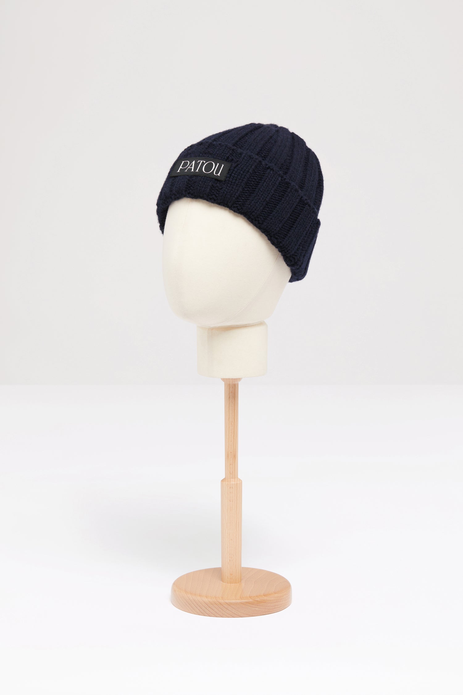 Patou AC037 bonnet marine laine côtelée taille unique