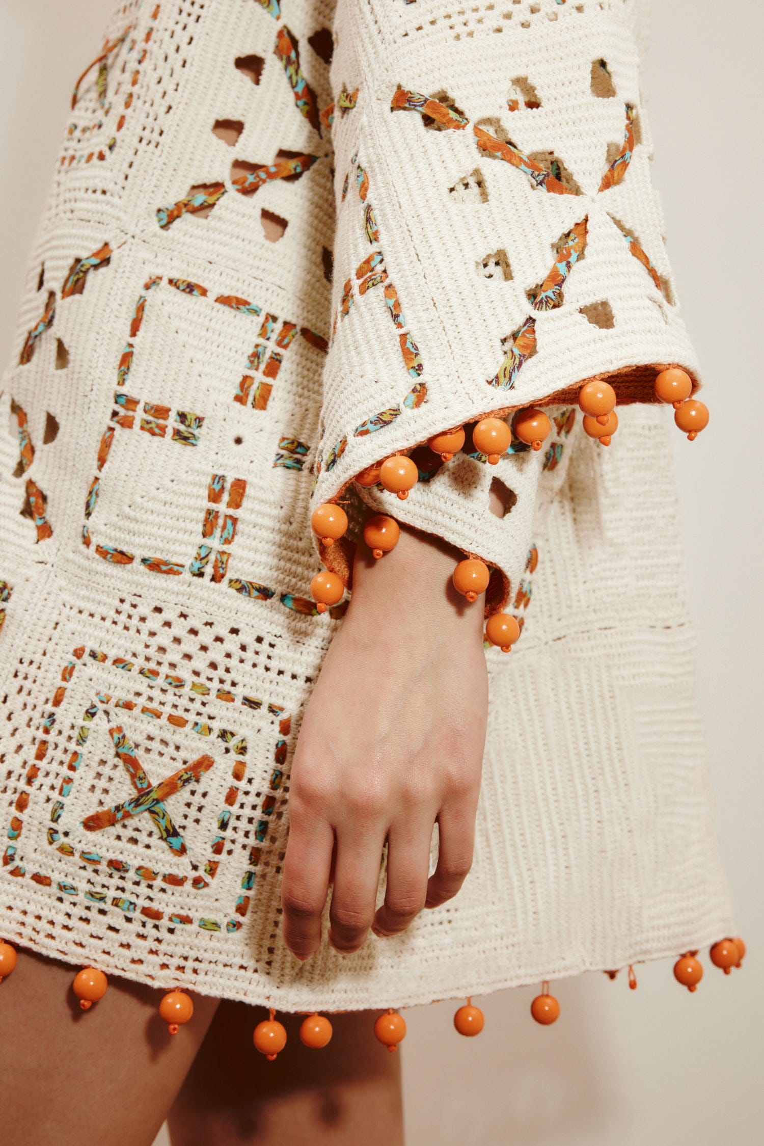 Alemaïs Marva robe mini crochet coton manches longues