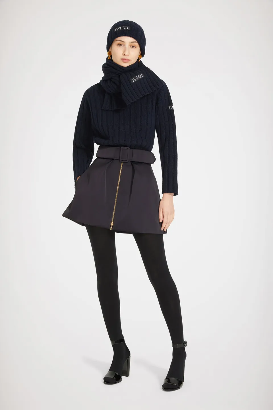 Patou Zip-up mini skirt jupe satin recyclé noire