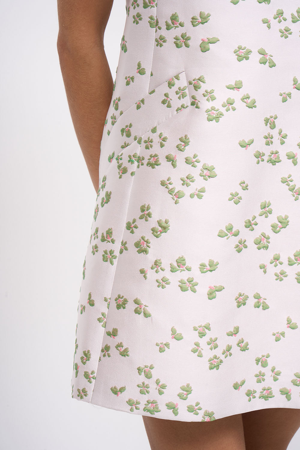 Paul & Joe Amulette robe trapèze jacquard écru fleuri