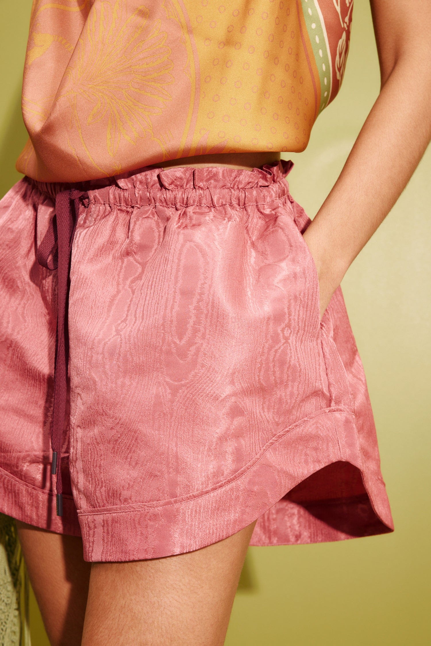 Alemais Abi Short satin jacquard taille 8