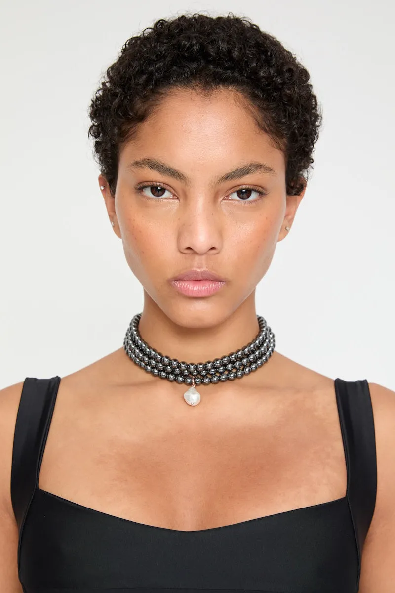 ATU Body Couture collier choker hématite pendentif baroque