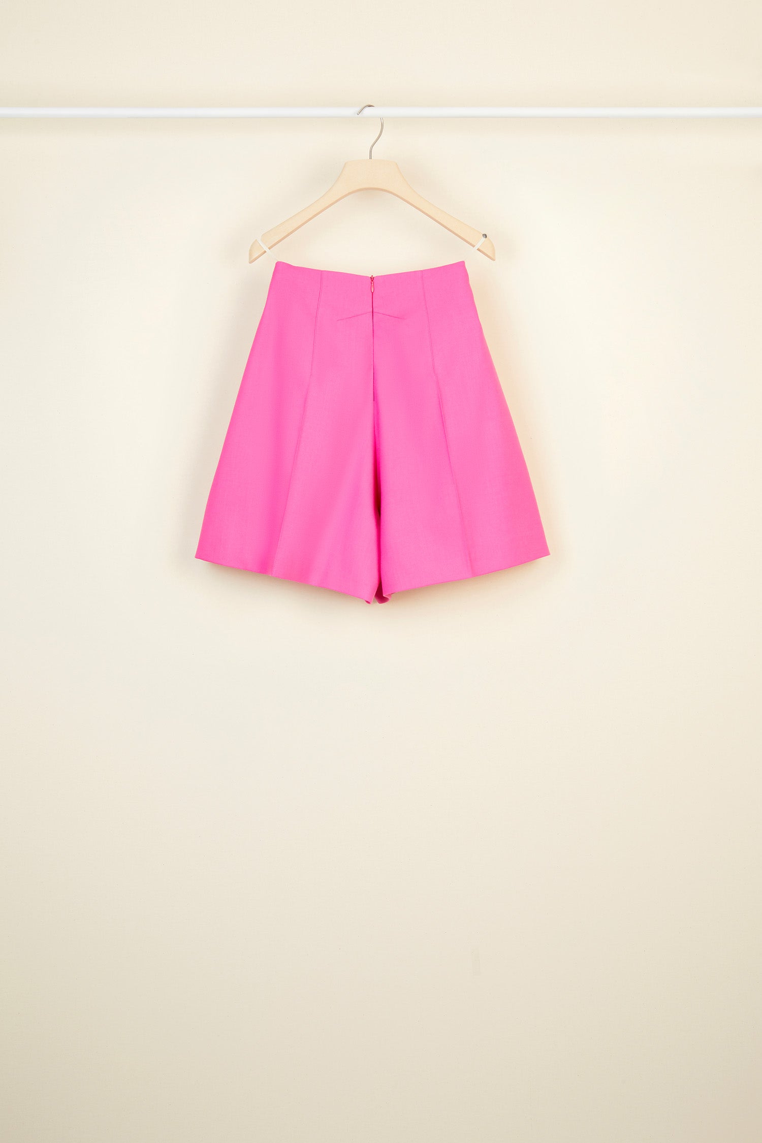 Patou TR0040005450P short tailleur laine framboise